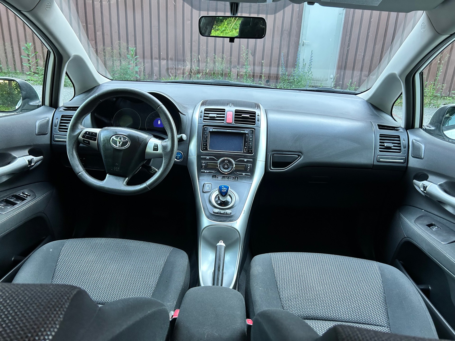 TOYOTA Auris 1.8 16V HSD Linea Luna-image-6