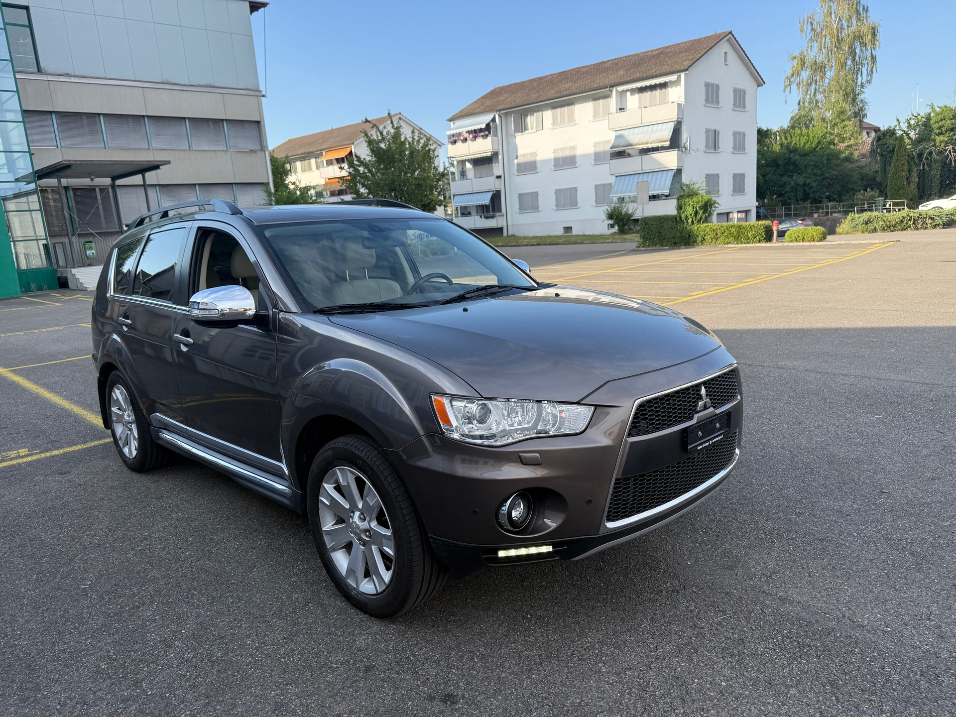 MITSUBISHI Outlander 2.2 DID Intense 4WD TC-SST-image-0