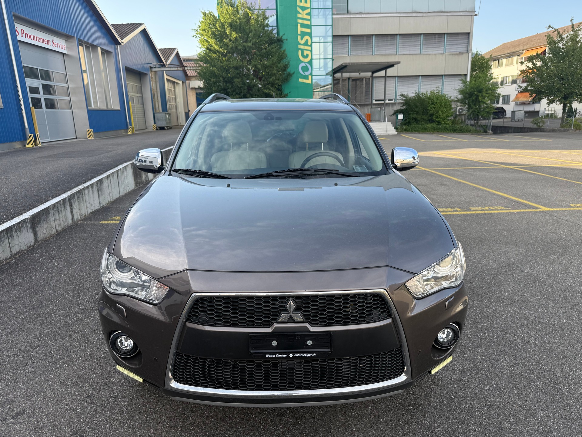 MITSUBISHI Outlander 2.2 DID Intense 4WD TC-SST-image-2