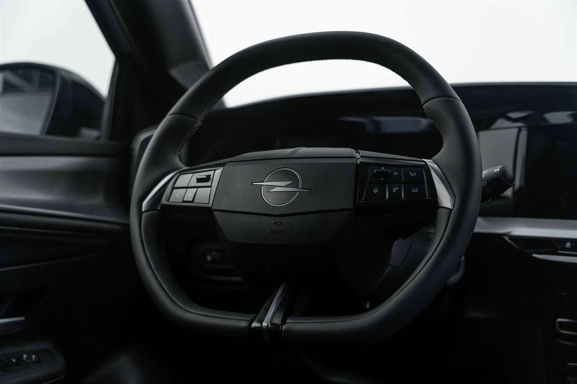 OPEL Mokka 1.2 Direct Injection Turbo GS Automat-image-8