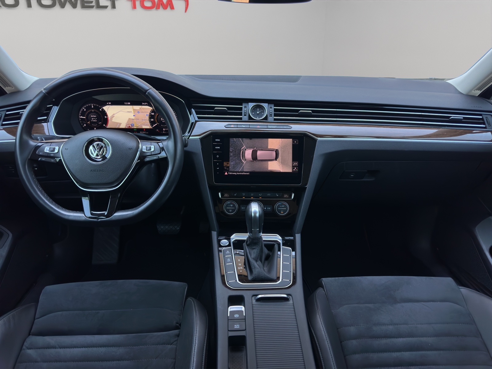 VW Passat Variant 2.0 TDI SCR BMT Highline DSG-image-10
