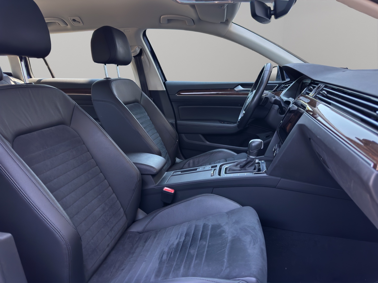 VW Passat Variant 2.0 TDI SCR BMT Highline DSG-image-13