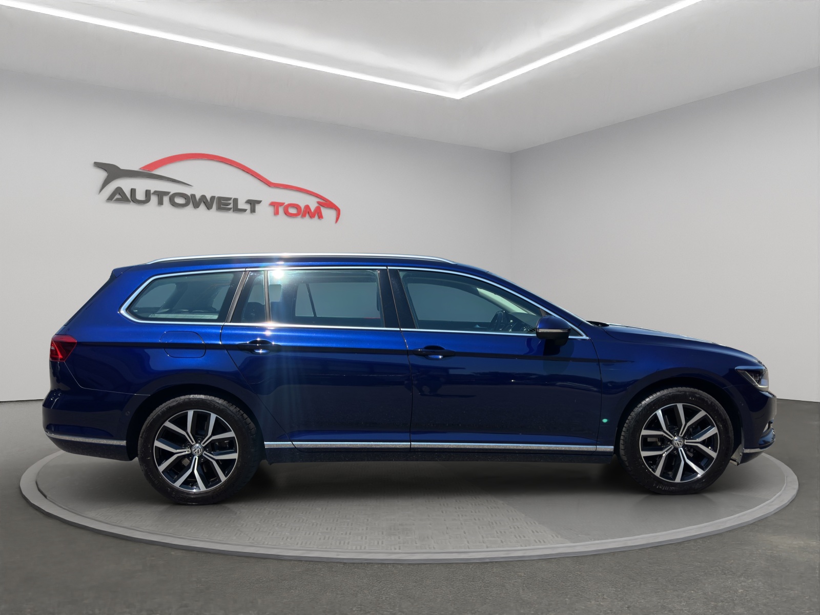 VW Passat Variant 2.0 TDI SCR BMT Highline DSG-image-5