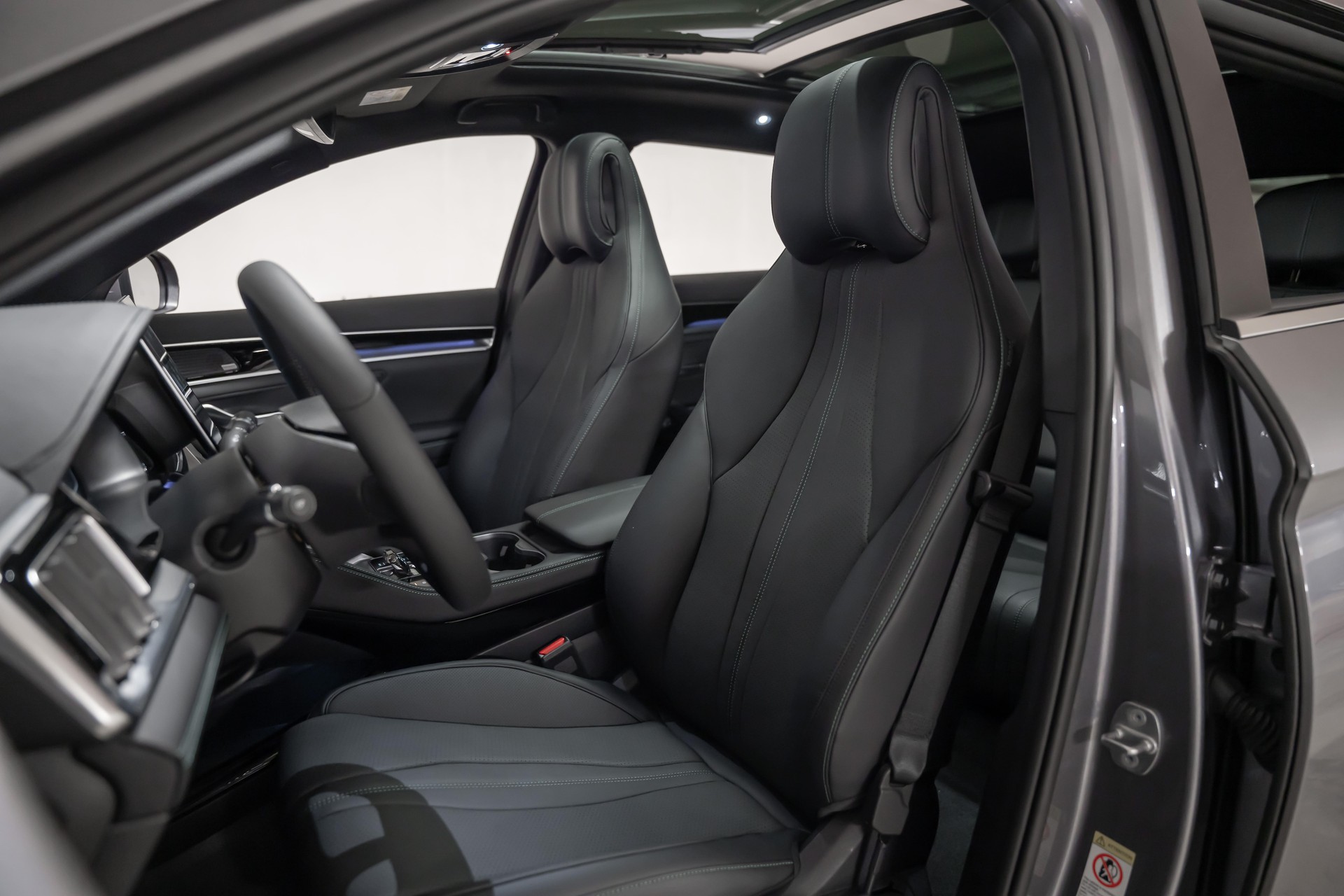 BYD Seal U DM-i Design AWD-image-8