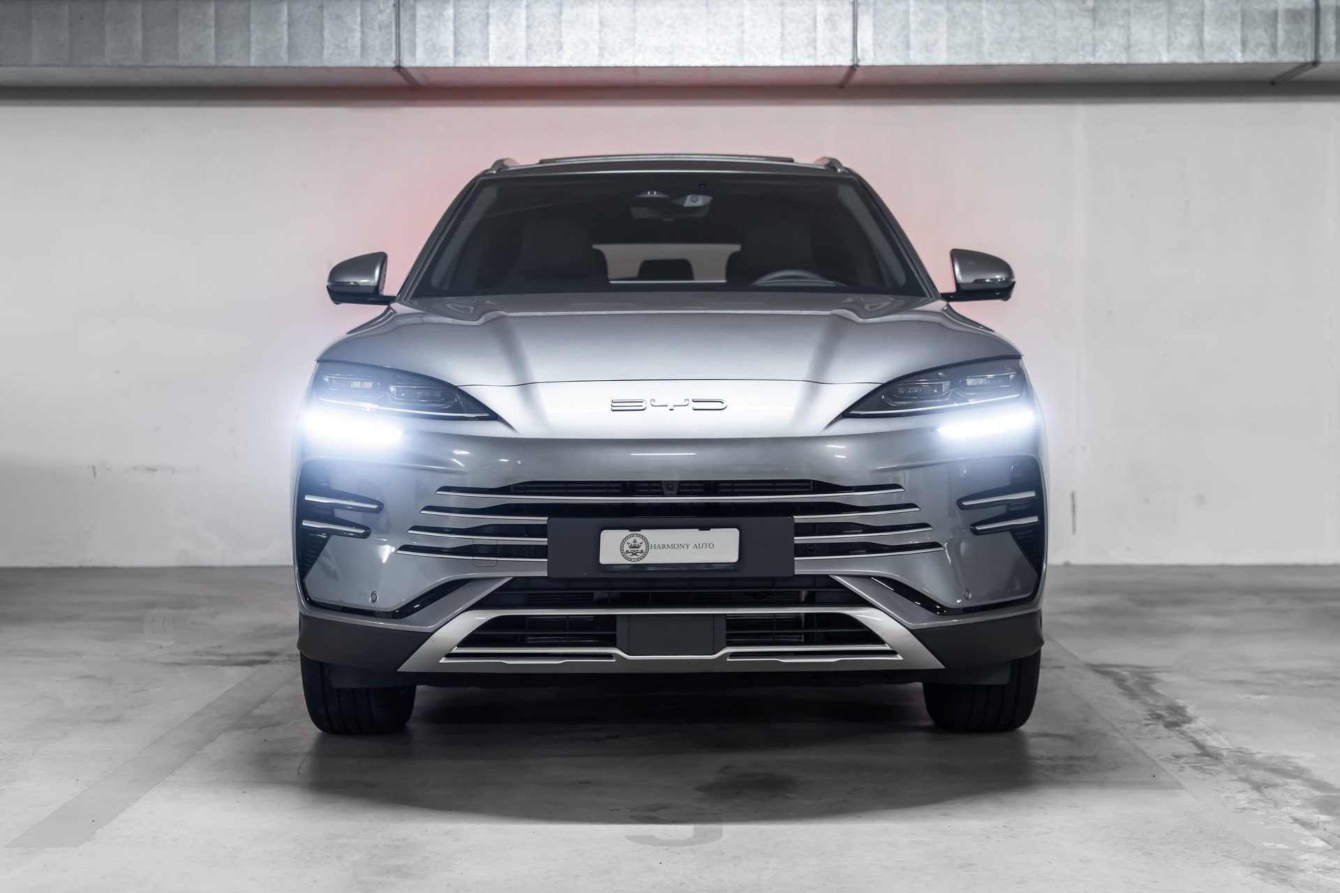BYD Seal U DM-i Design AWD-showroom-element-1