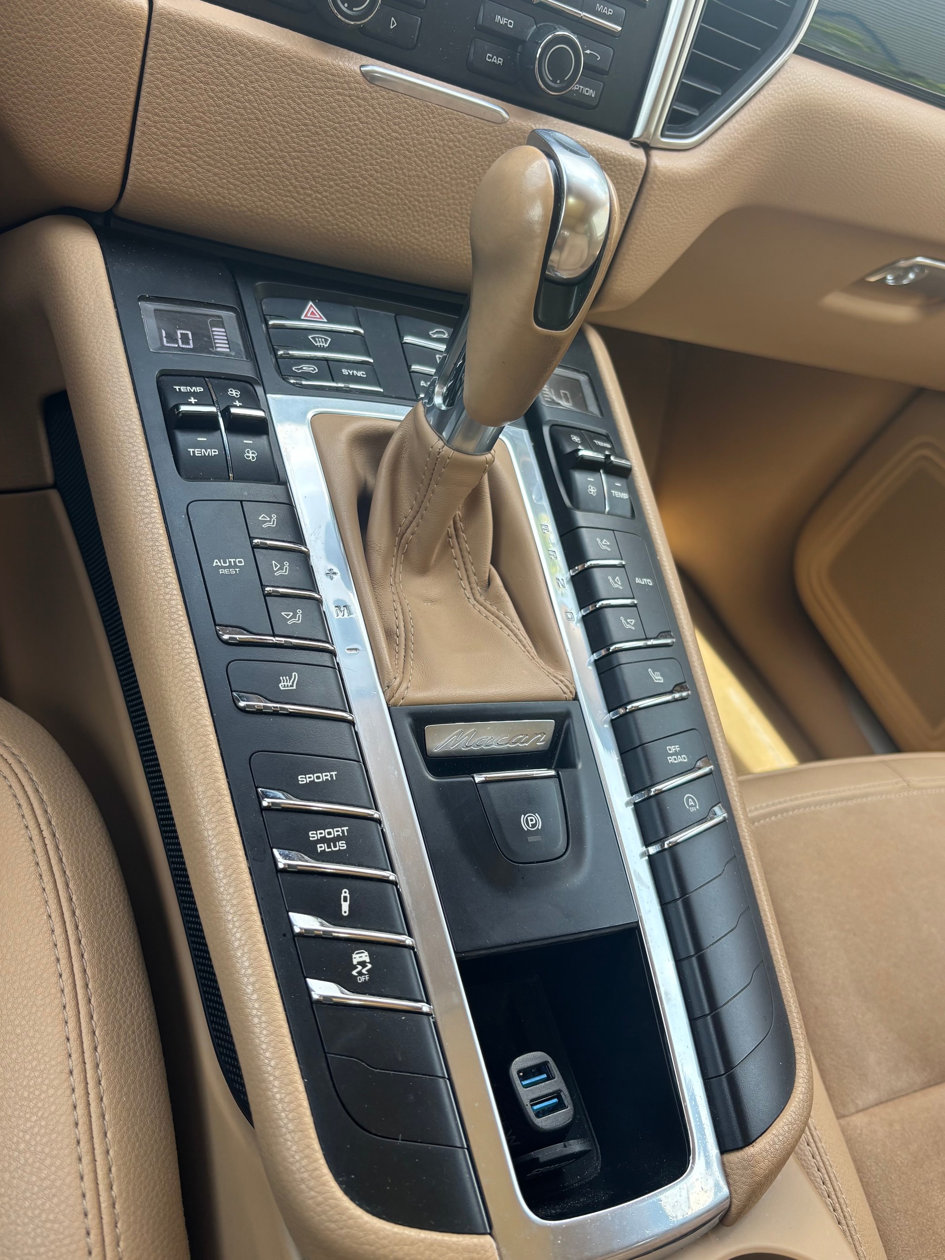 PORSCHE Macan S PDK-image-7
