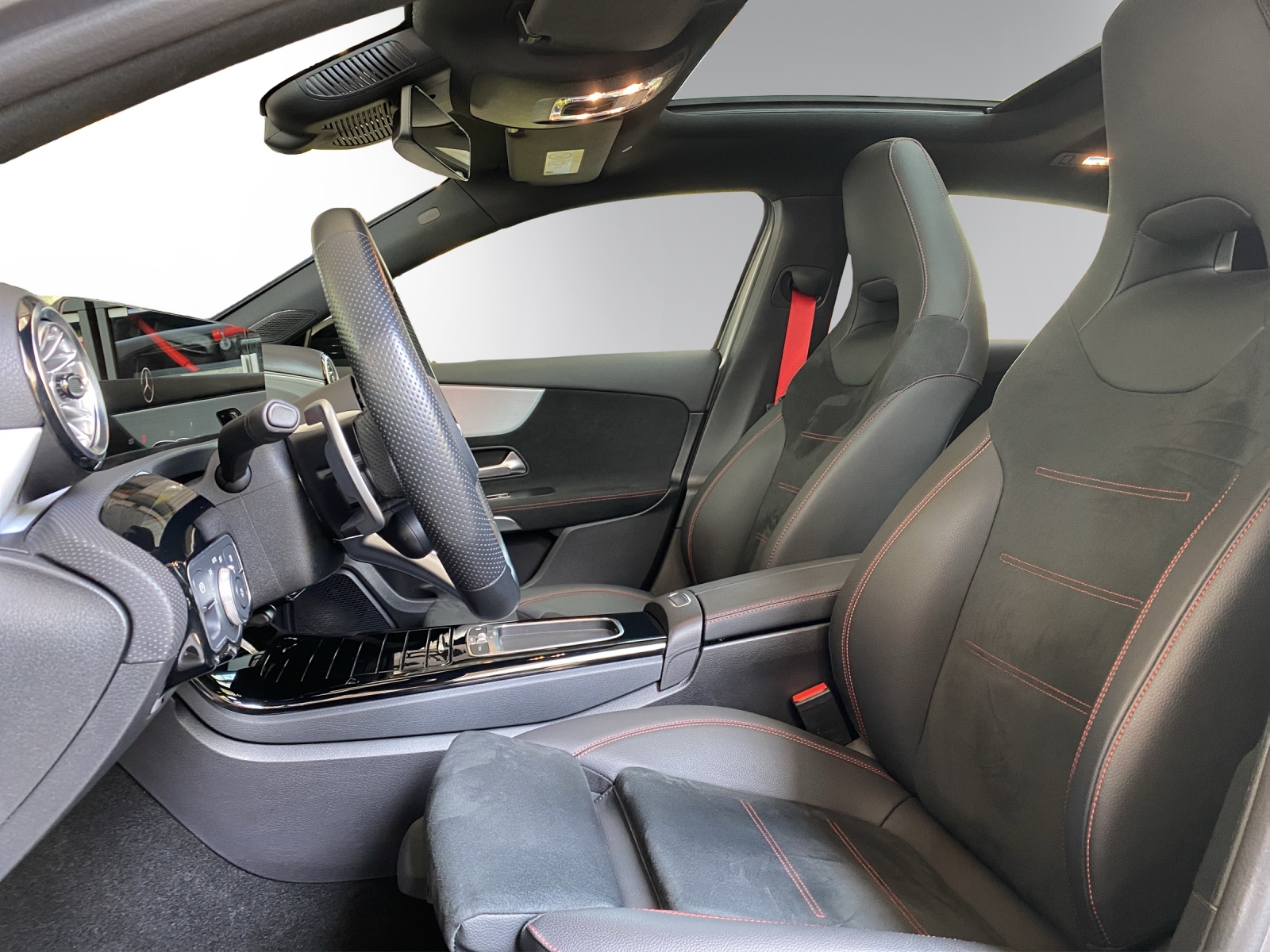 MERCEDES-BENZ A AMG 35 4Matic 8G-DCT-image-10