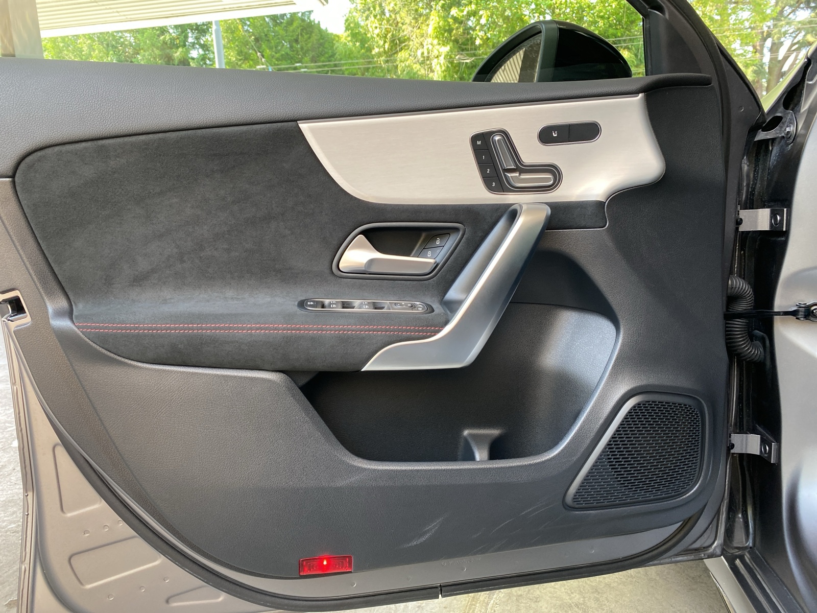 MERCEDES-BENZ A AMG 35 4Matic 8G-DCT-image-9