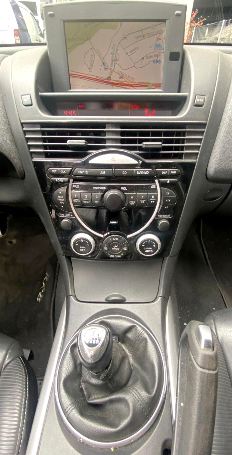 MAZDA RX-8 Revolution-image-7