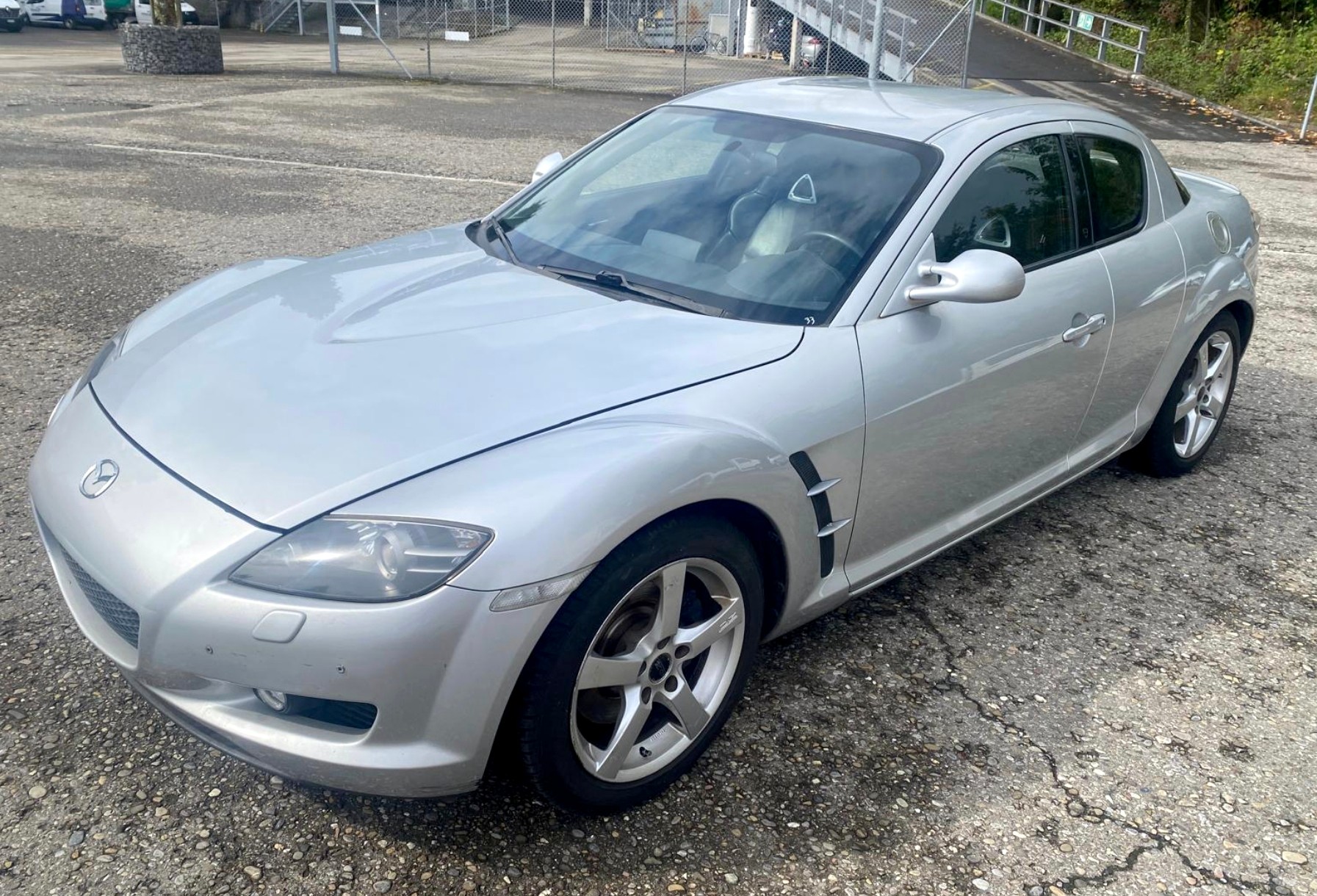 MAZDA RX-8 Revolution-image-2