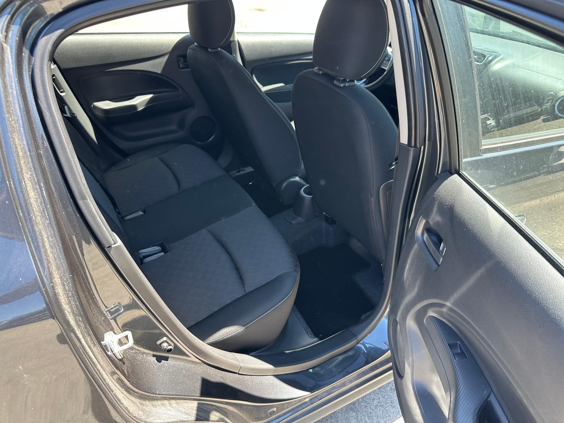 MITSUBISHI Space Star 1.2 CVT Intense+-image-11