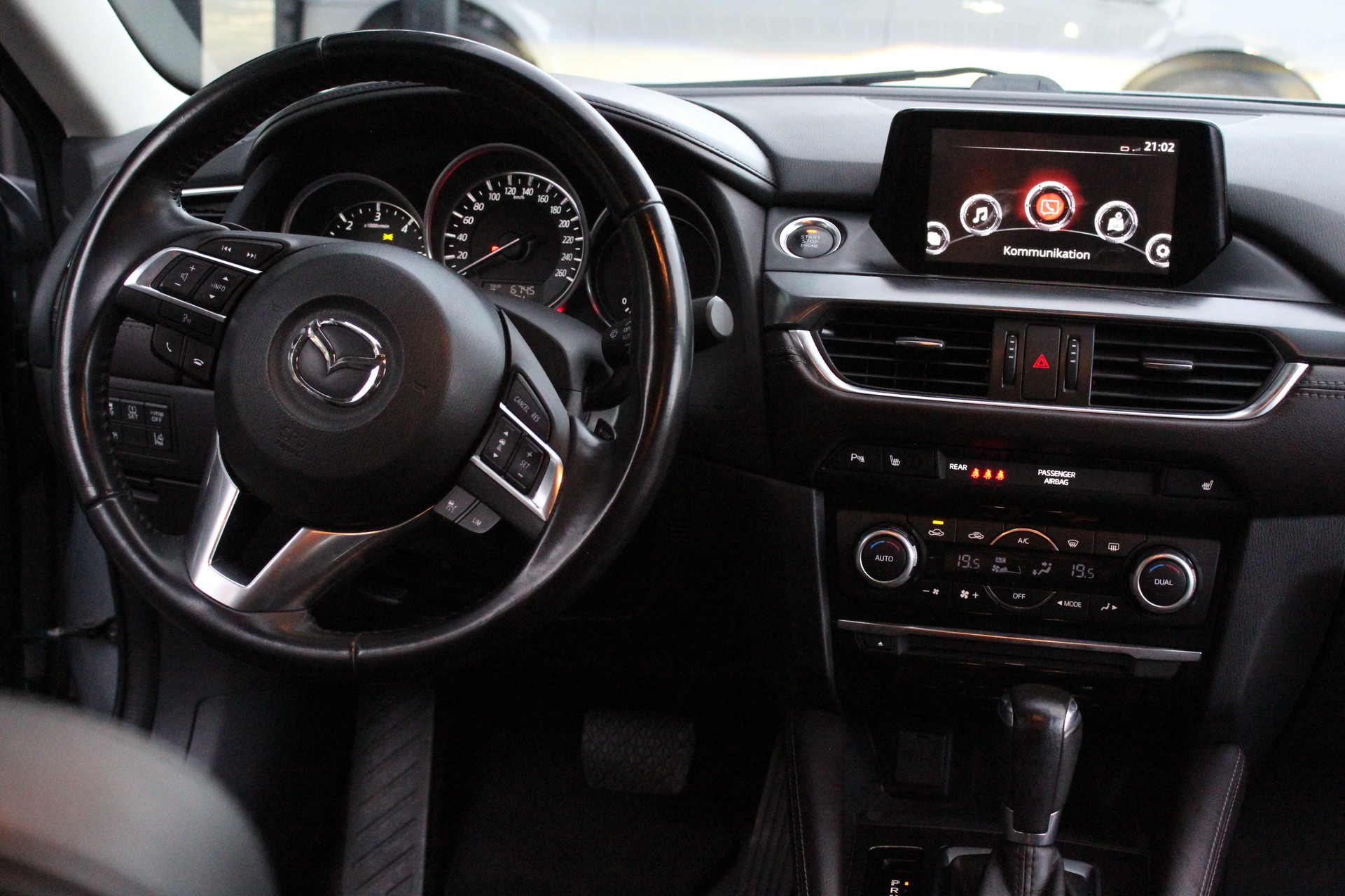 MAZDA 2.2 D HP Revolution AWD-image-2