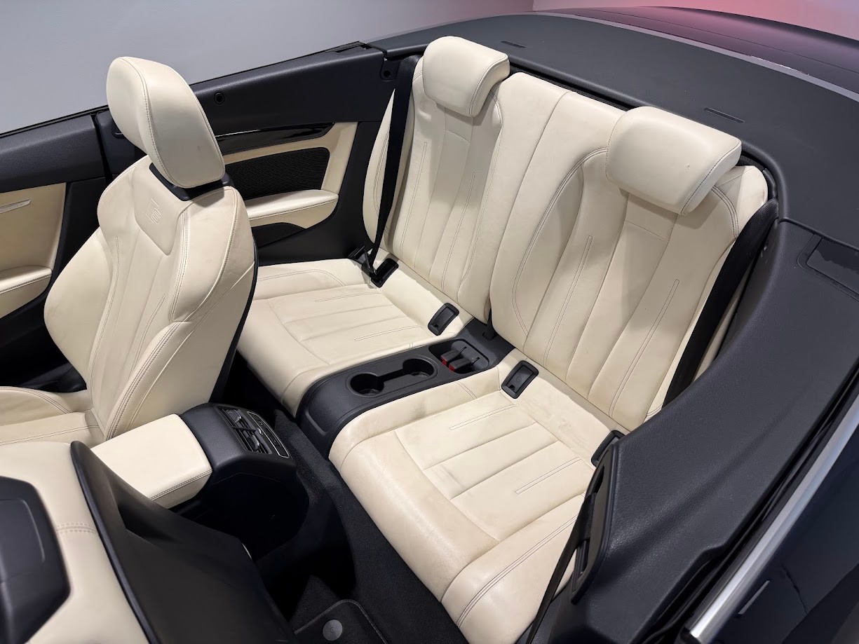 AUDI A5 Cabriolet 2.0 TFSI Sport quattro S-tronic-image-4