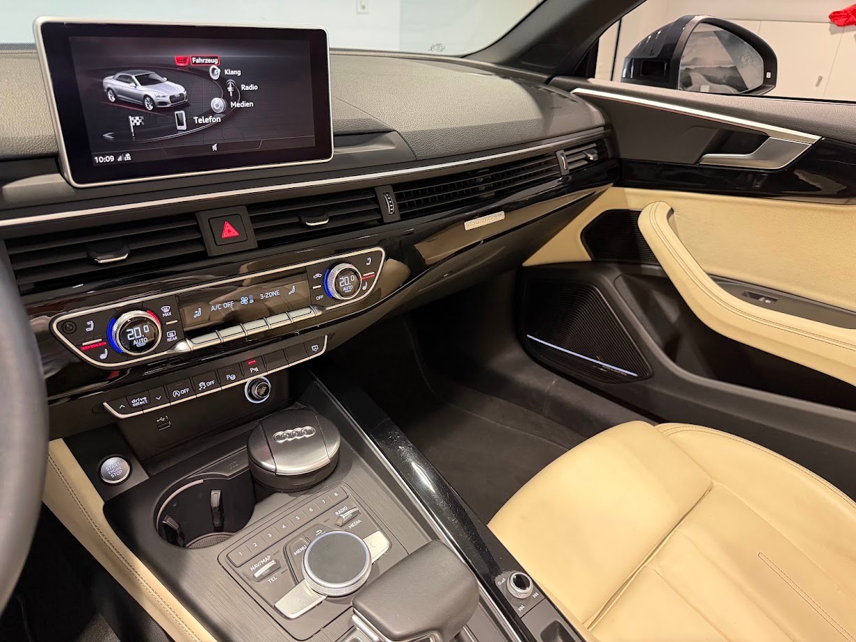 AUDI A5 Cabriolet 2.0 TFSI Sport quattro S-tronic-image-10