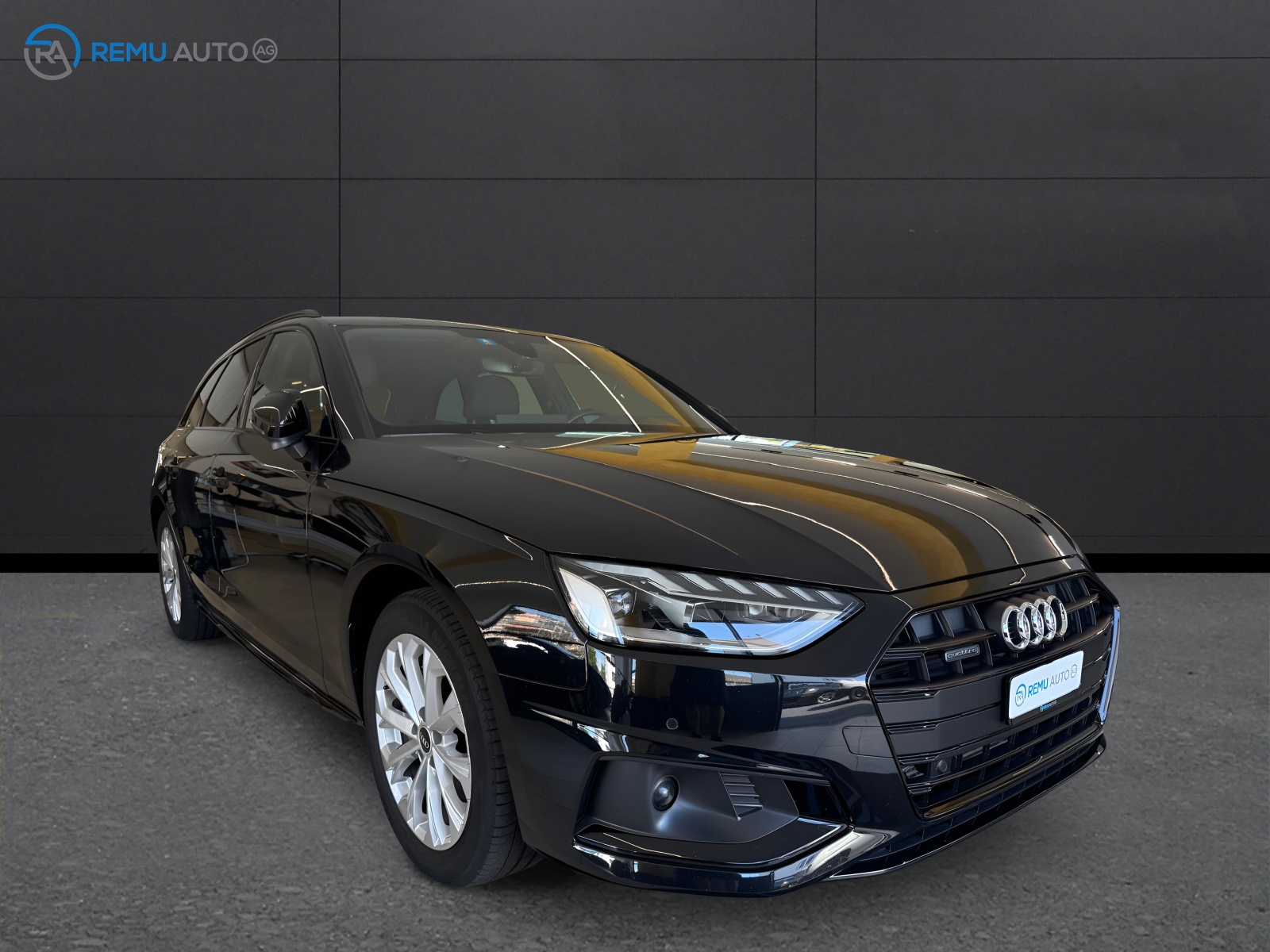 AUDI A4 Avant 40 TFSI advanced S-tronic quattro
