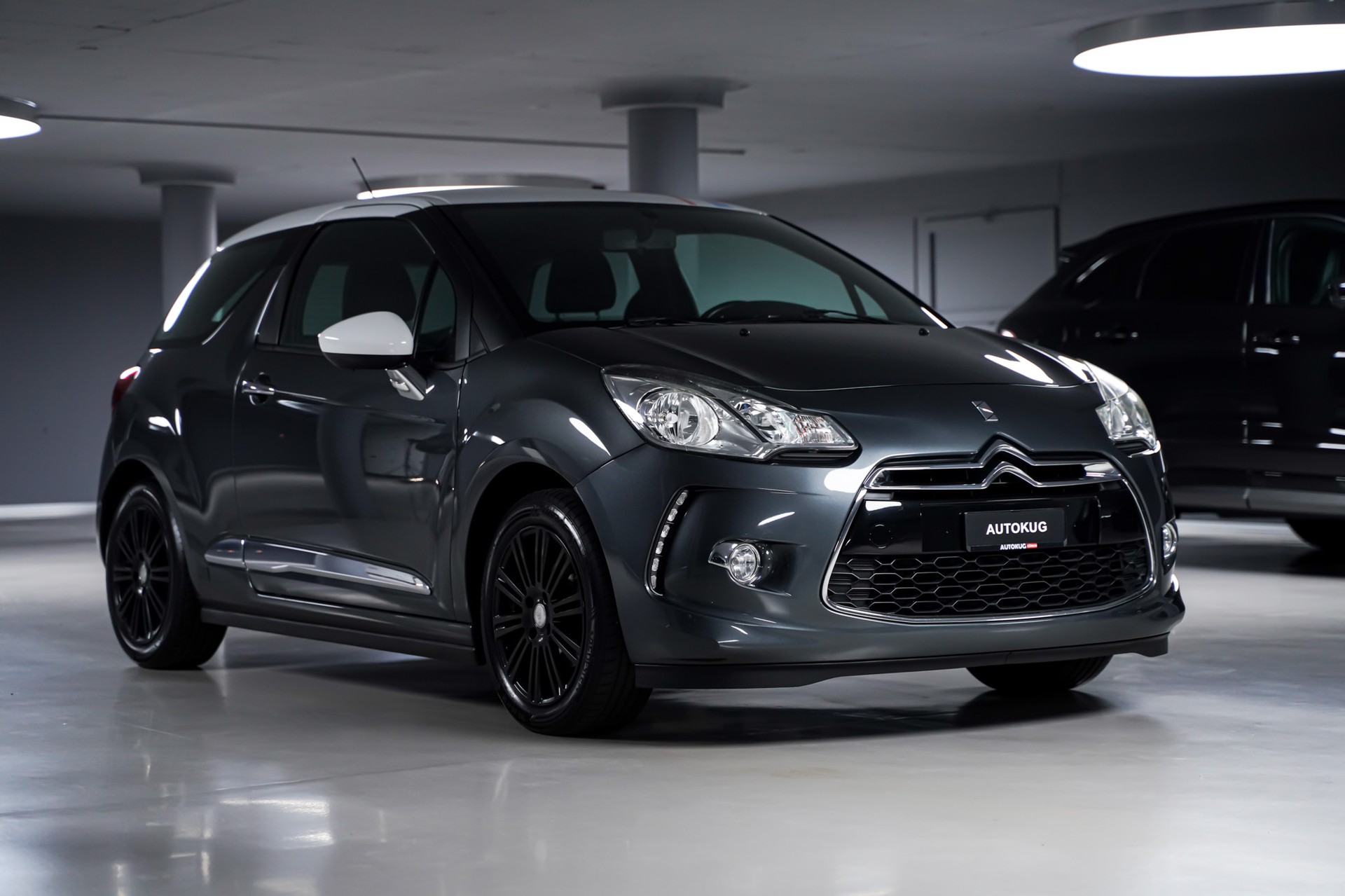 DS AUTOMOBILES DS3 1.4 HDi Chic EGS5-image-2