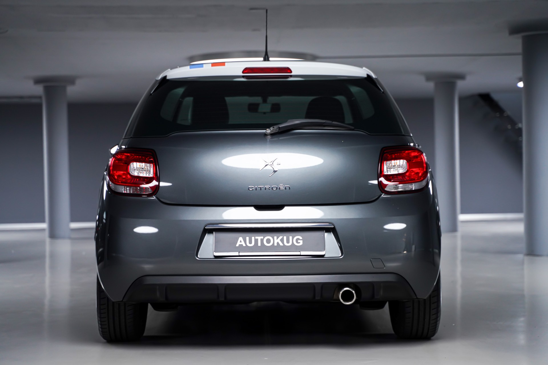 DS AUTOMOBILES DS3 1.4 HDi Chic EGS5-image-5