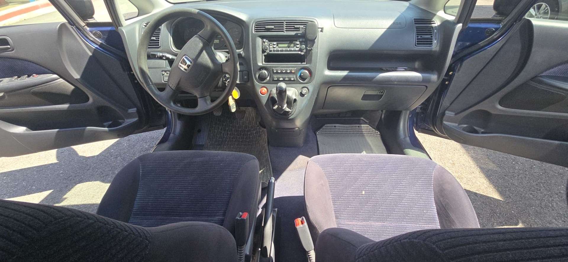 HONDA Stream 1.7i ES-image-8