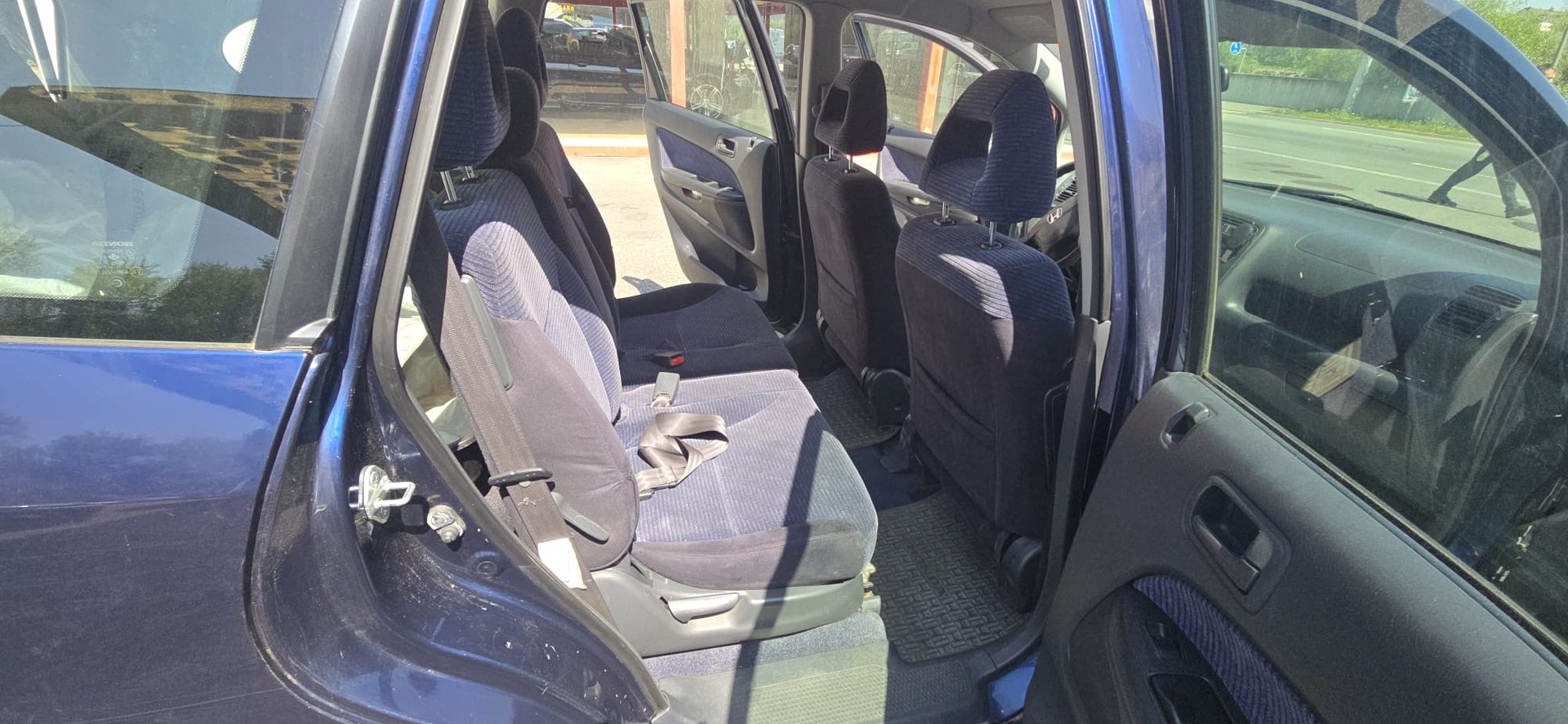 HONDA Stream 1.7i ES-image-9