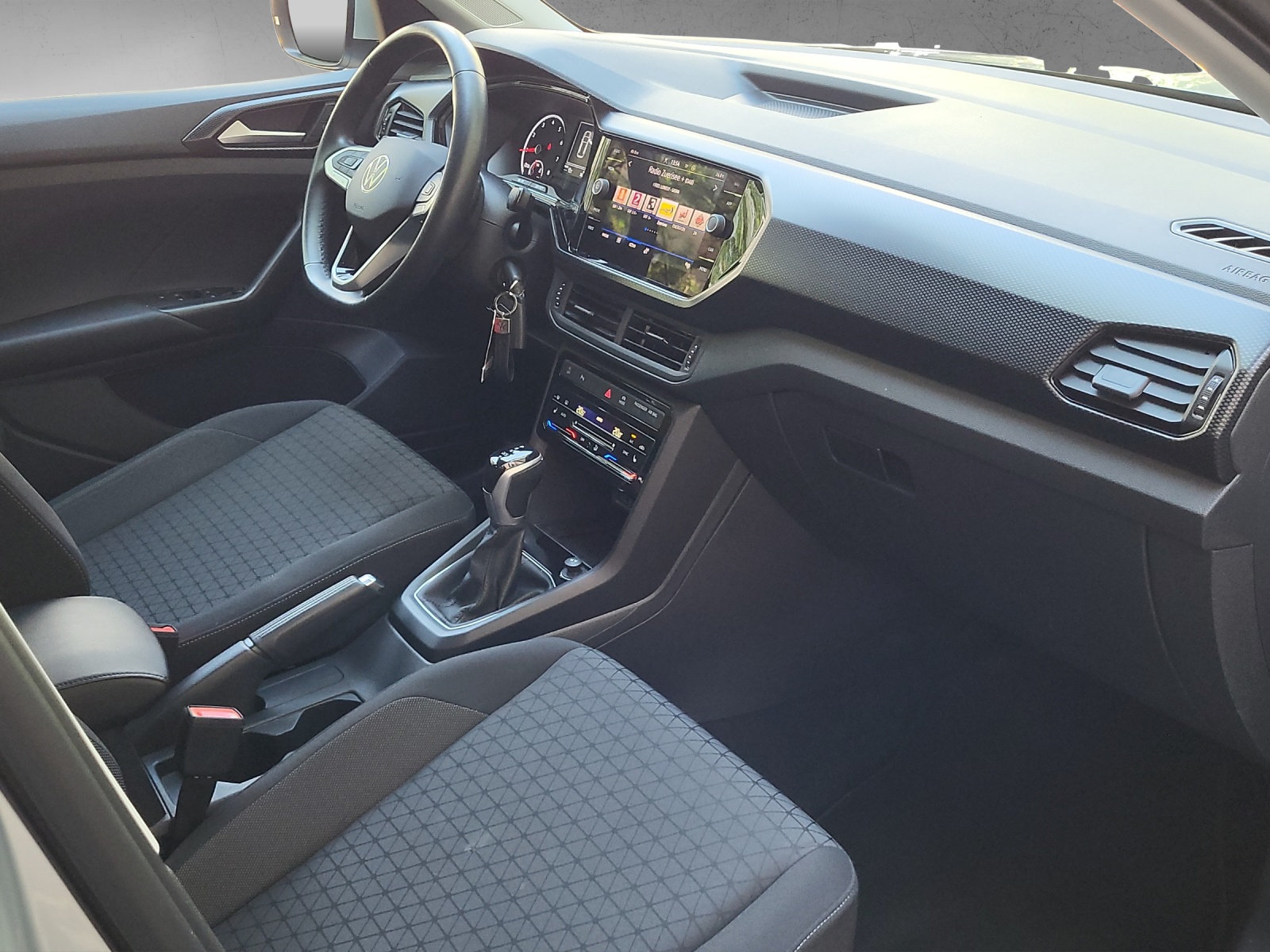 VW T-Cross Life 1.0TSI 110PS DSG-image-9