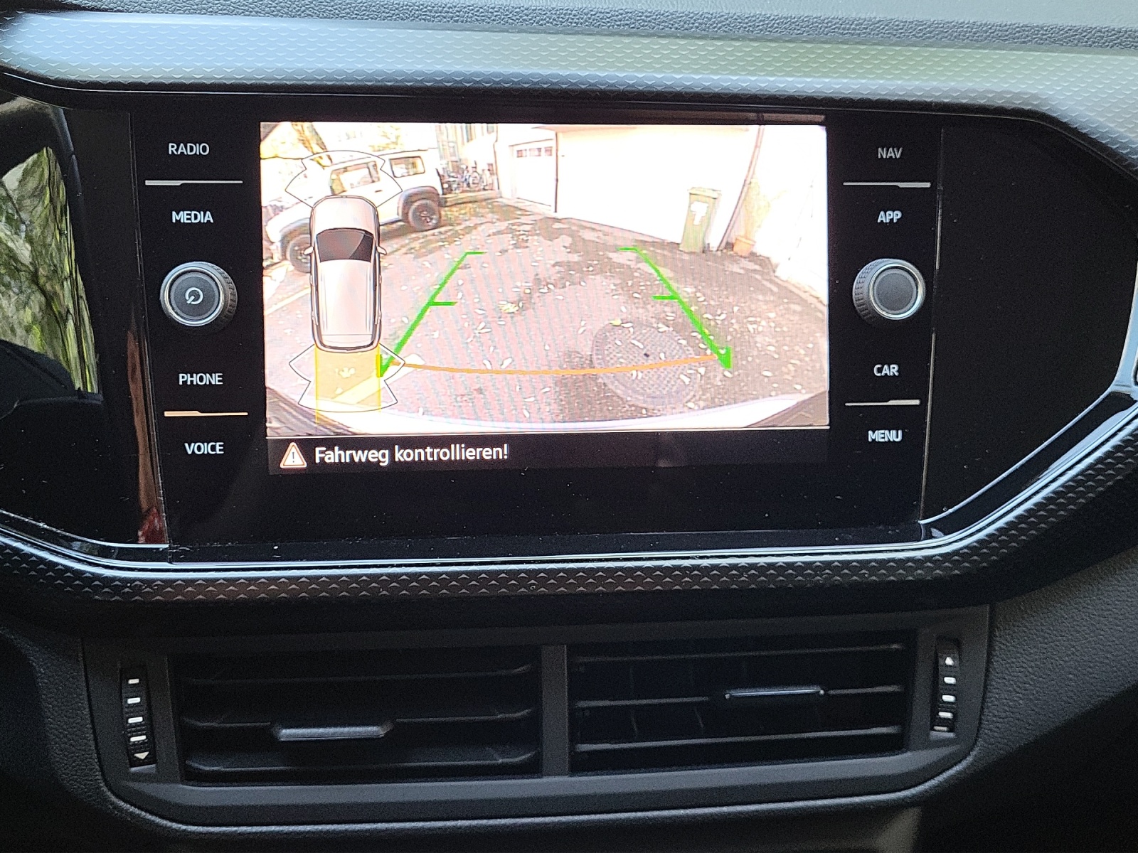 VW T-Cross Life 1.0TSI 110PS DSG-image-14