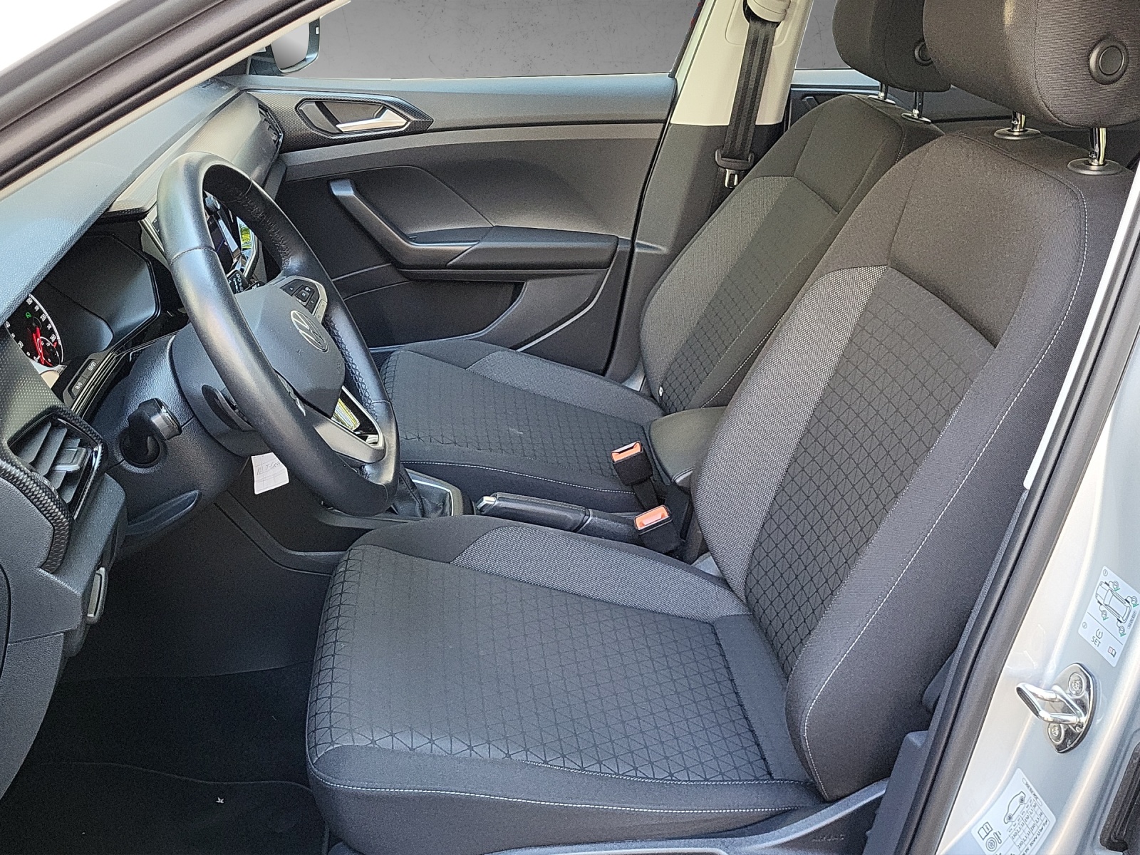VW T-Cross Life 1.0TSI 110PS DSG-image-8