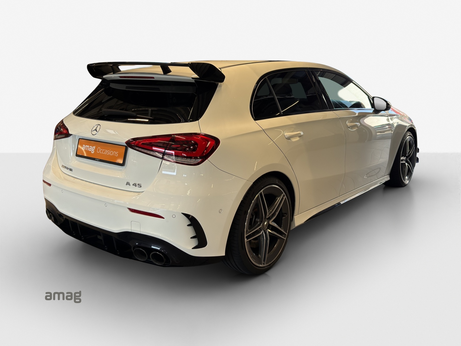 MERCEDES-BENZ A 45 AMG 4Matic+ Speedshift-image-5