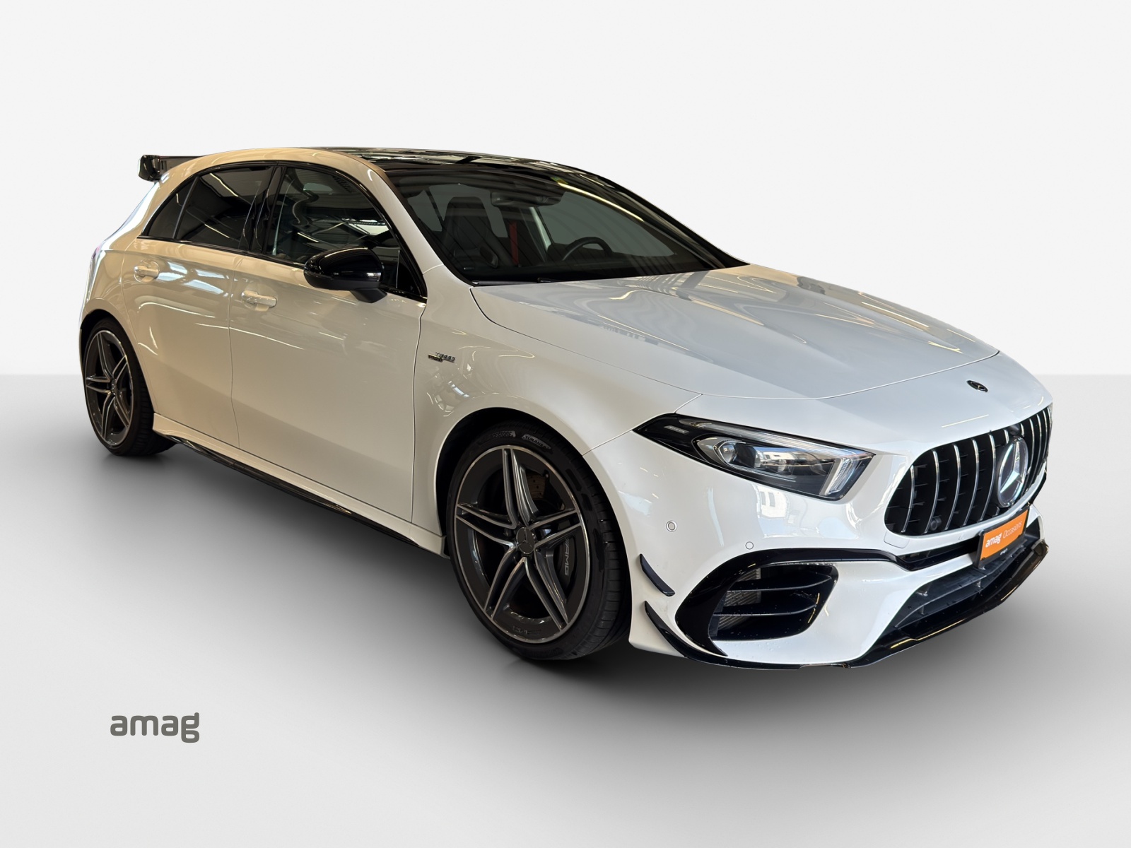 MERCEDES-BENZ A 45 AMG 4Matic+ Speedshift-image-6