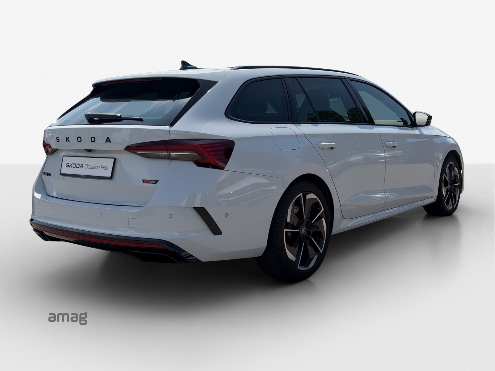 SKODA Octavia Combi 2.0 TSI DSG RS-image-4
