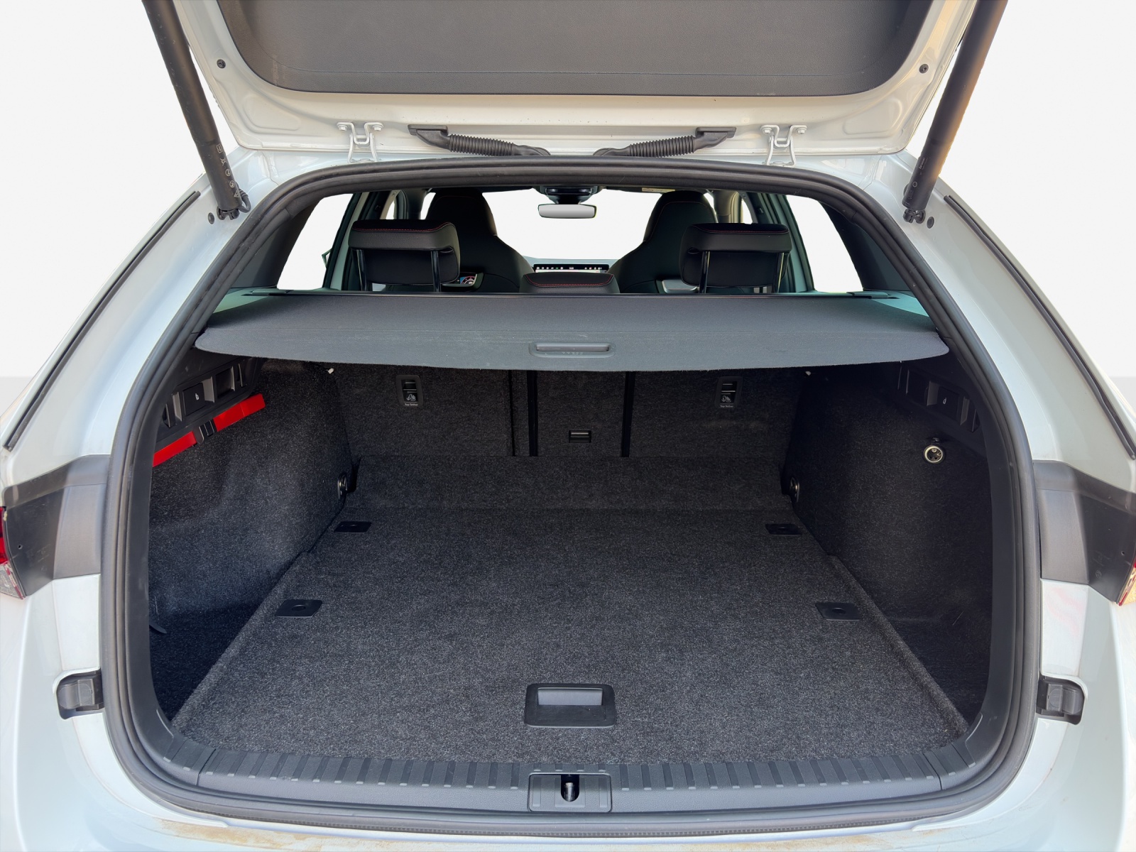 SKODA Octavia Combi 2.0 TSI DSG RS-image-12