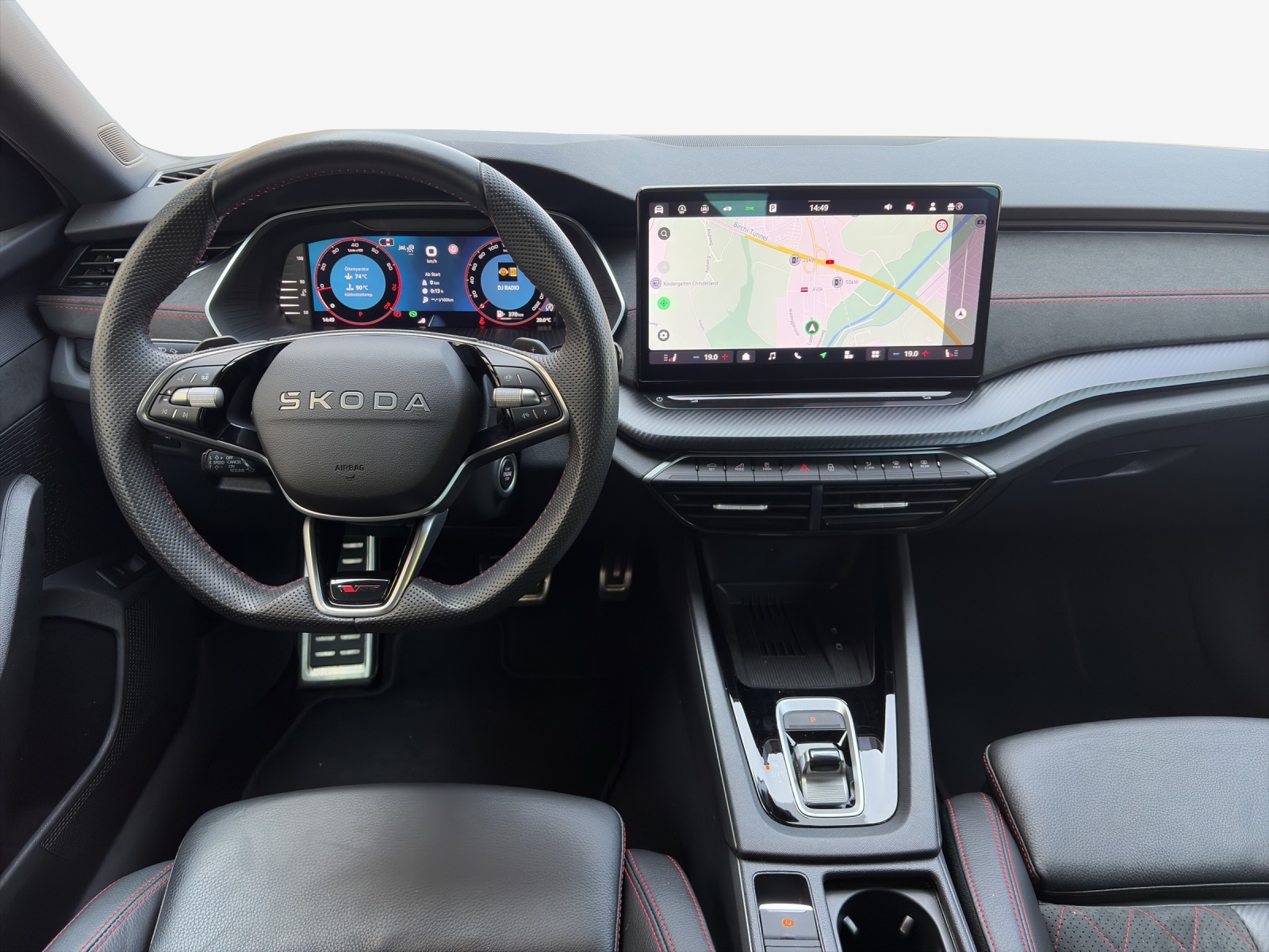SKODA Octavia Combi 2.0 TSI DSG RS-image-8