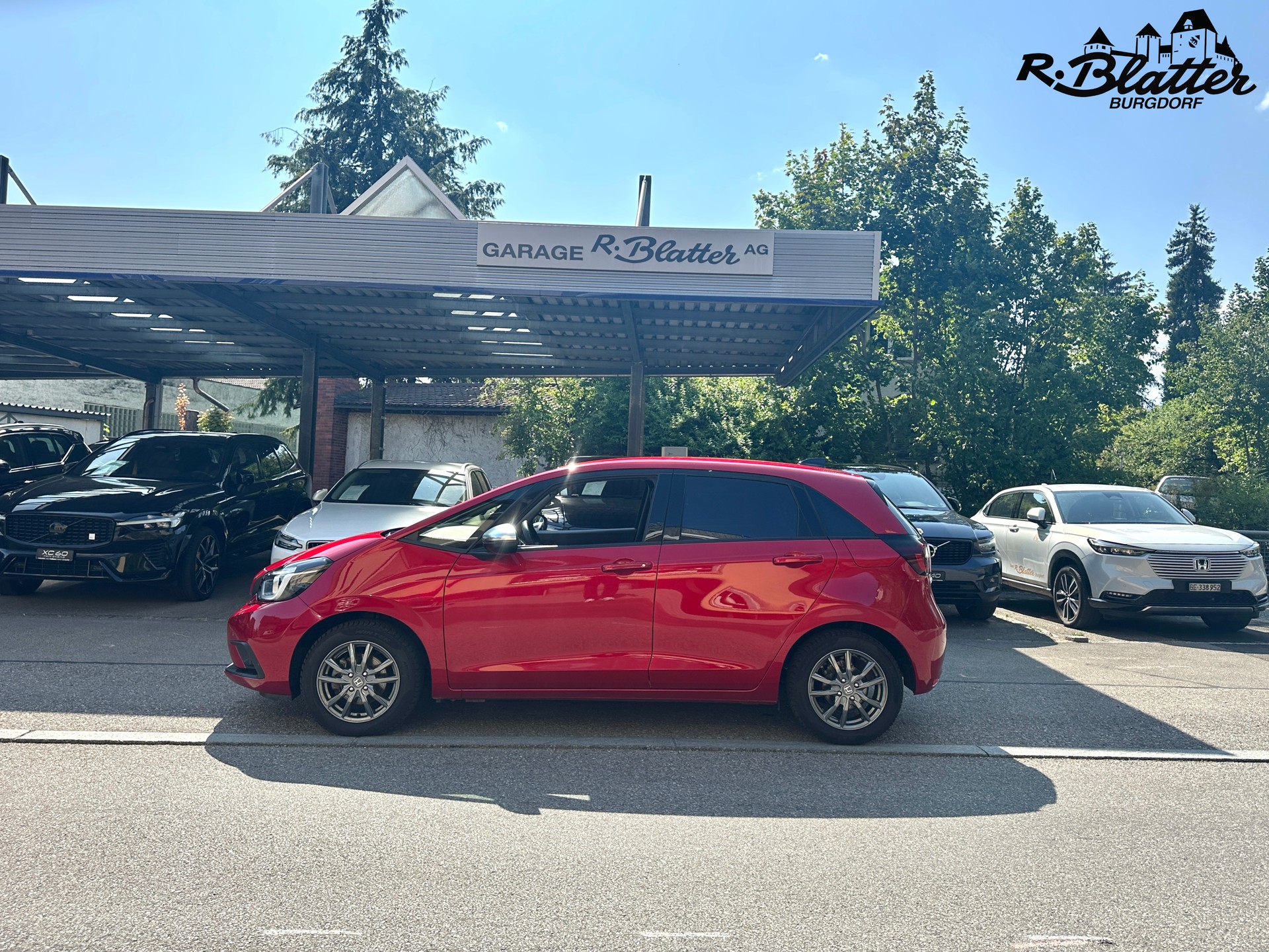 HONDA Jazz 1.5i-MMD Executive E-CVT-image-2