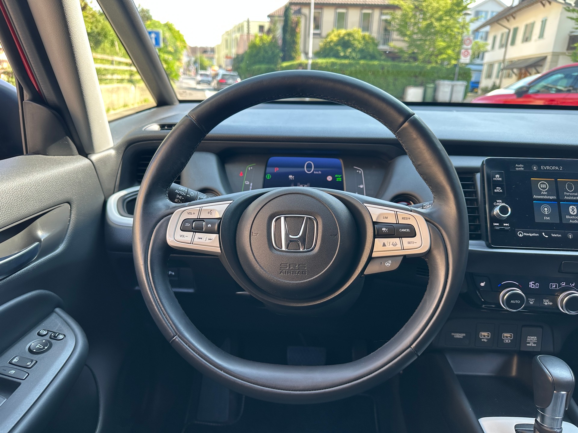 HONDA Jazz 1.5i-MMD Executive E-CVT-image-5