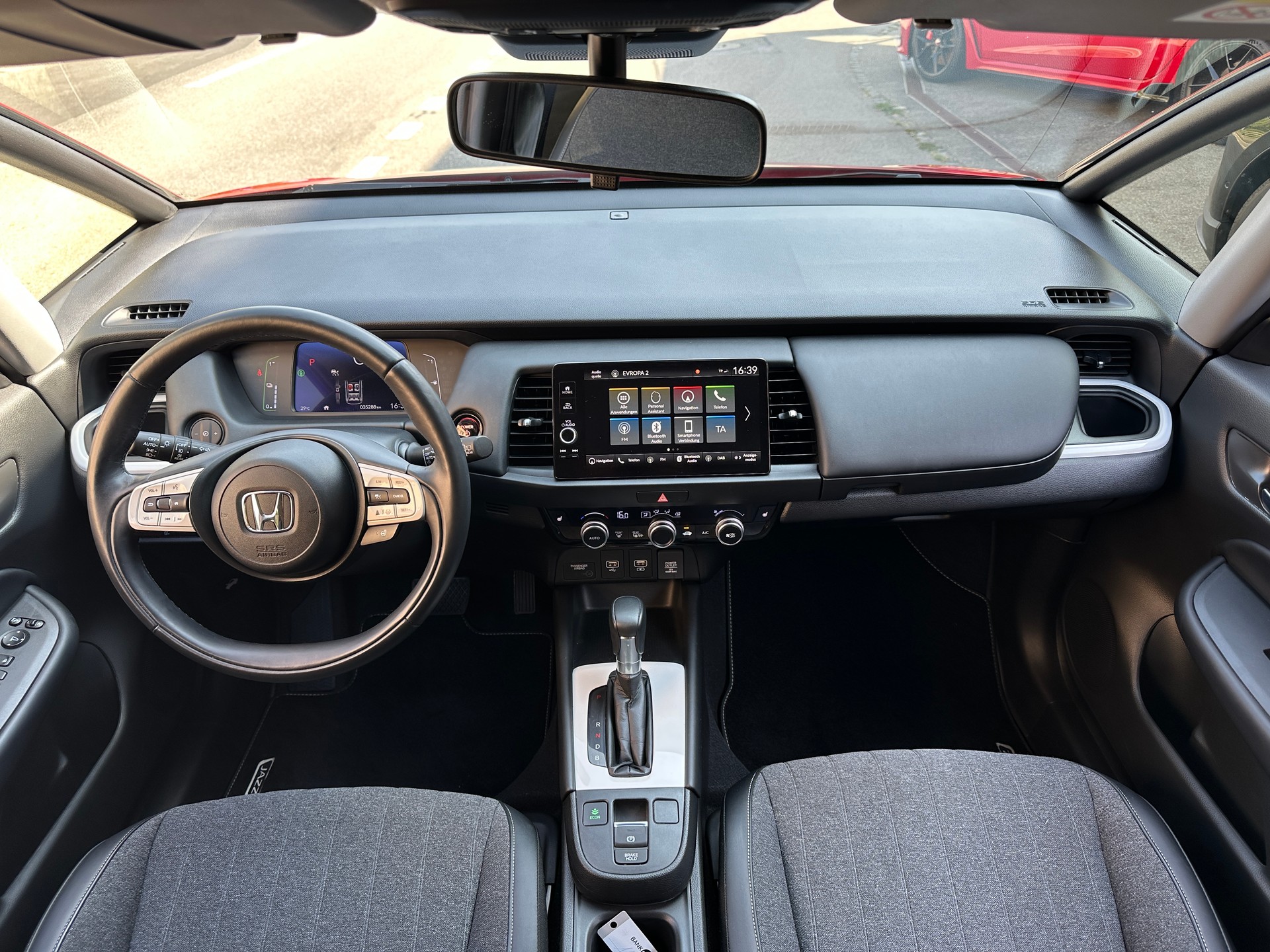HONDA Jazz 1.5i-MMD Executive E-CVT-image-7