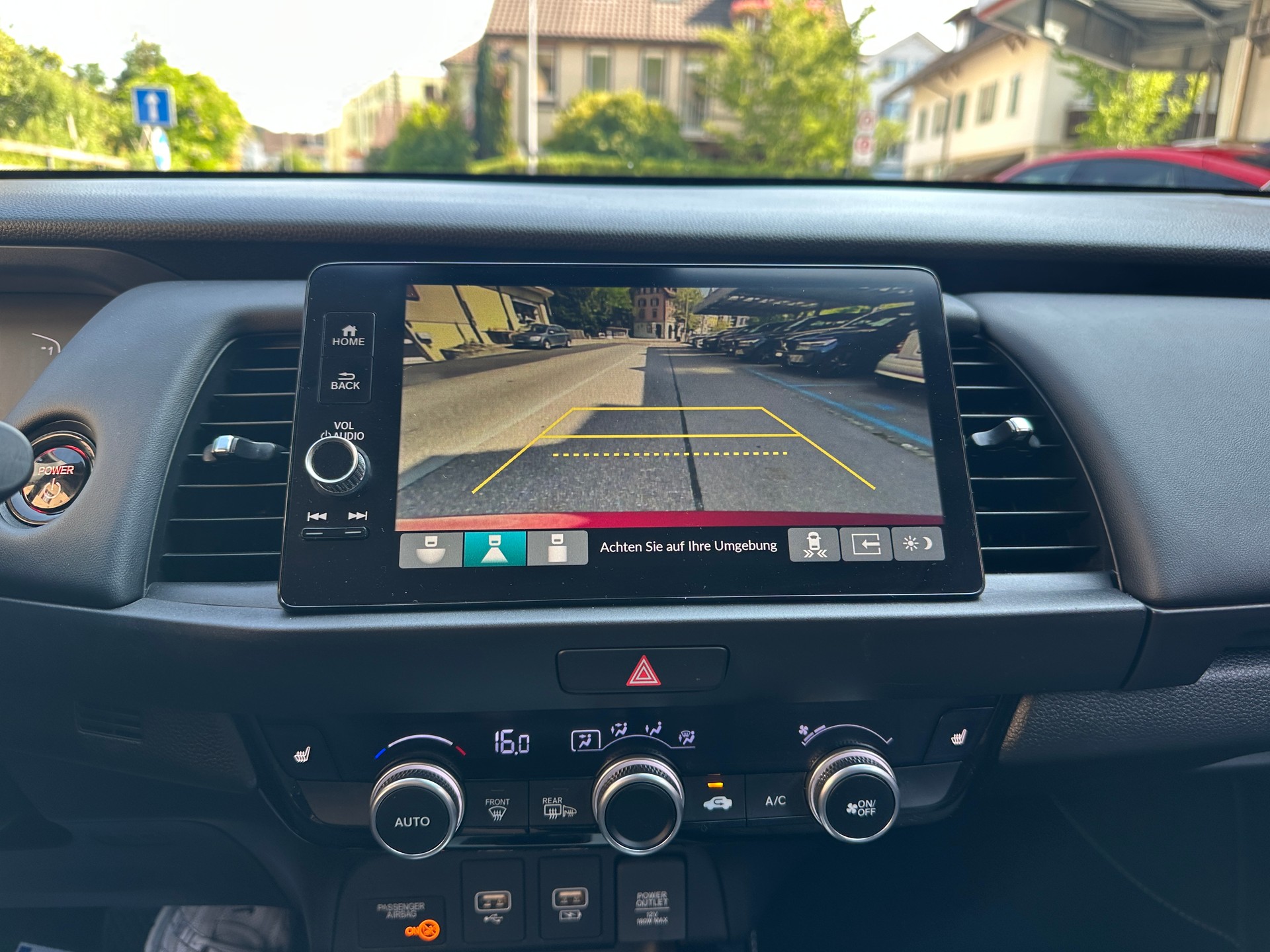 HONDA Jazz 1.5i-MMD Executive E-CVT-image-9