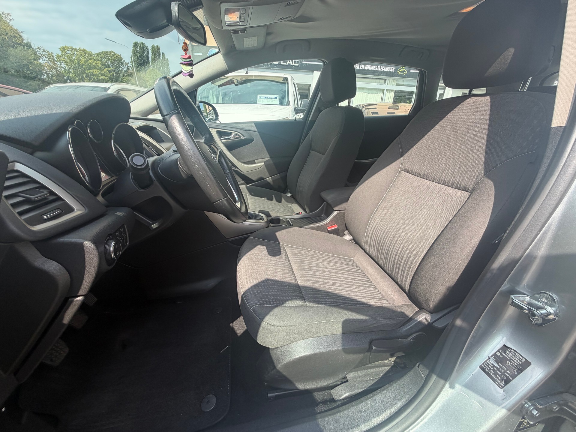 OPEL Astra SportsTourer 1.4i 16V Turbo Enjoy-image-9