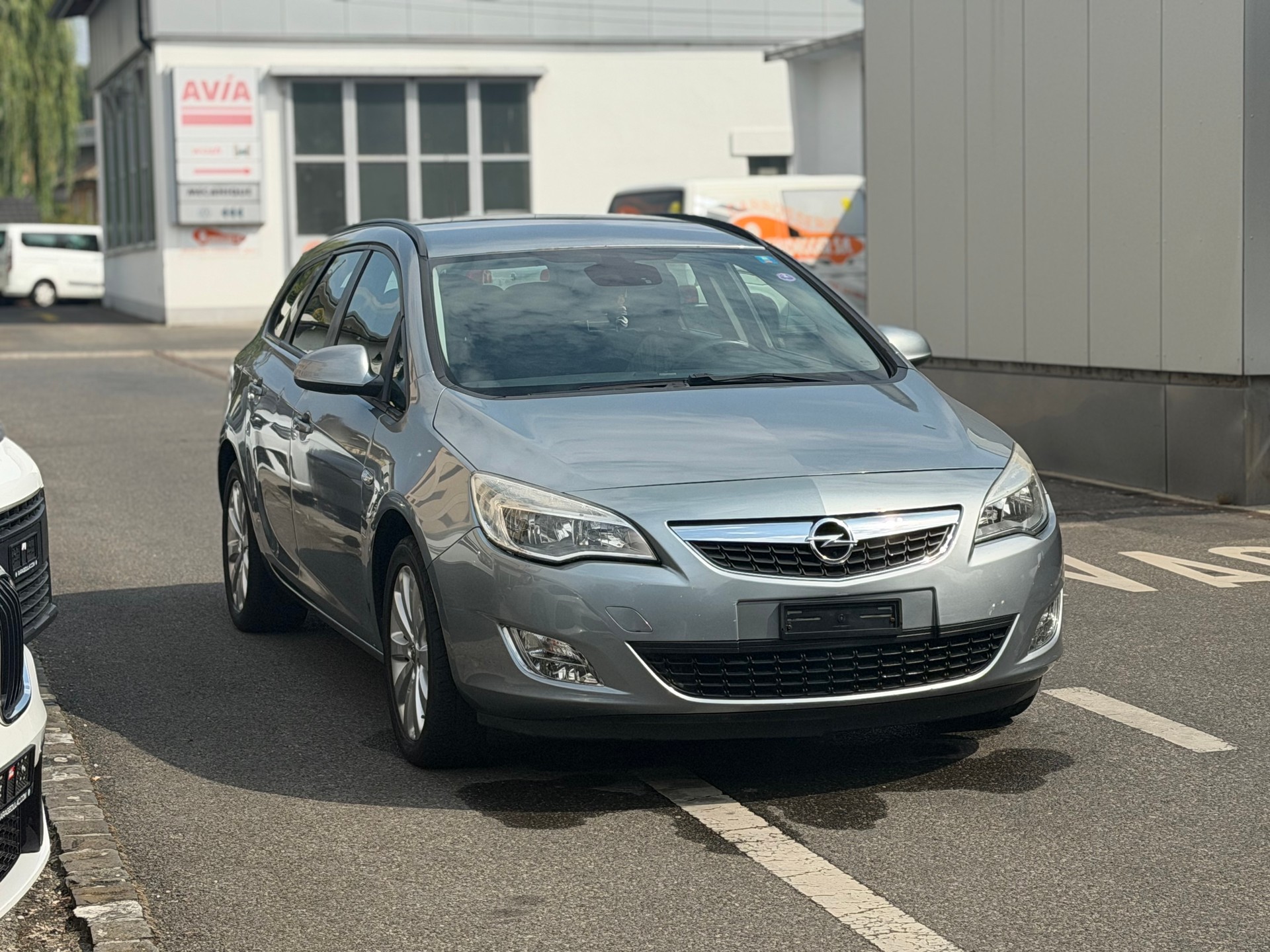 OPEL Astra SportsTourer 1.4i 16V Turbo Enjoy-image-2