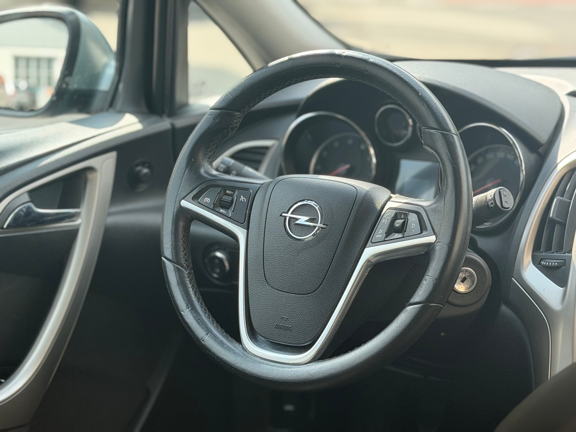 OPEL Astra SportsTourer 1.4i 16V Turbo Enjoy-image-7