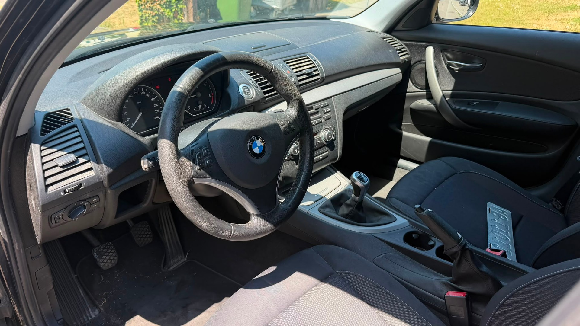 BMW 118-image-7