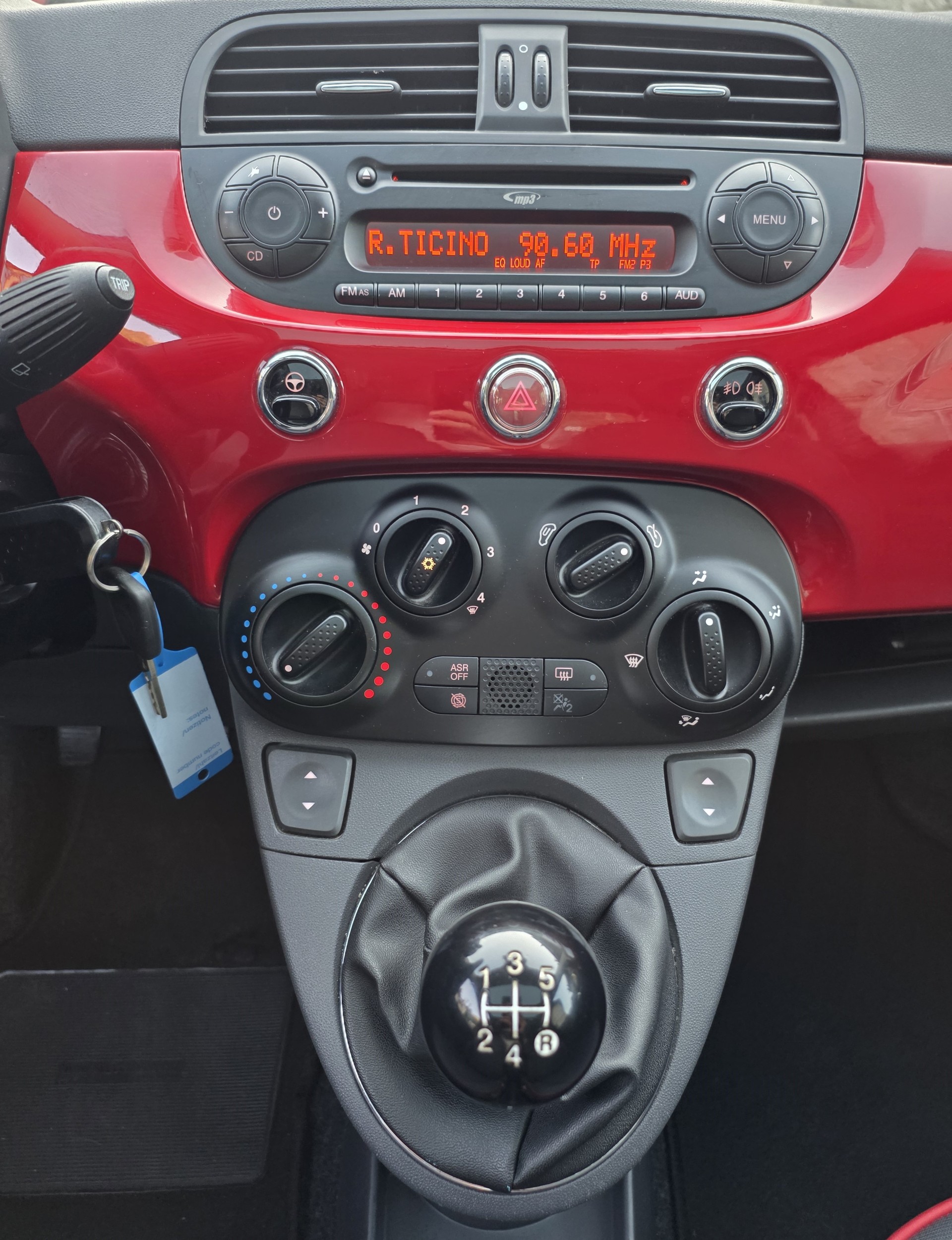 FIAT 500 1.3 JTD Lounge-image-9