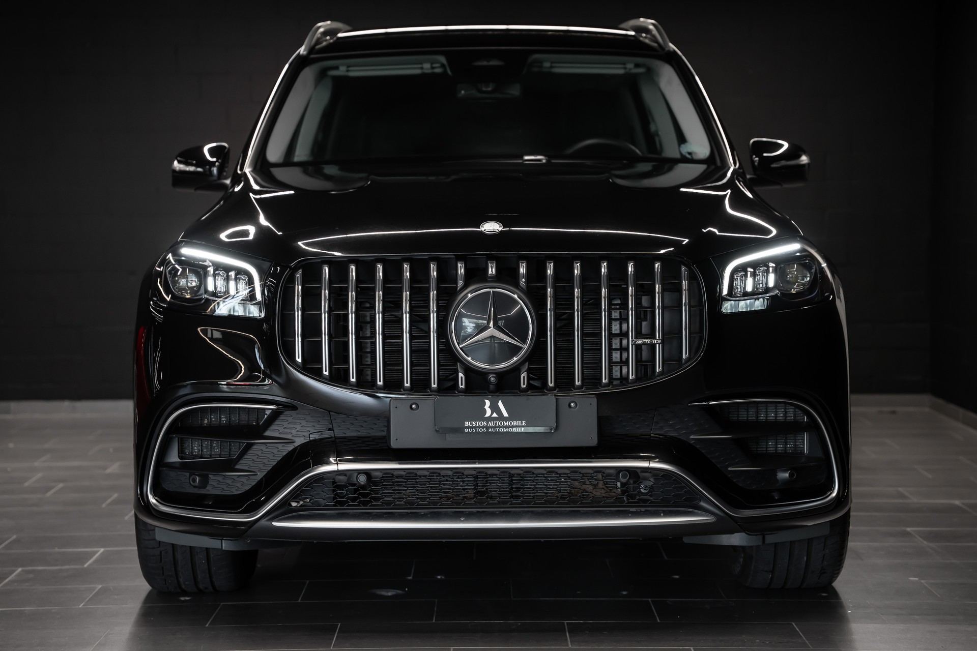 MERCEDES-BENZ GLS 63 AMG 4Matic + 9G-Tronic / Gratis Service-image-5