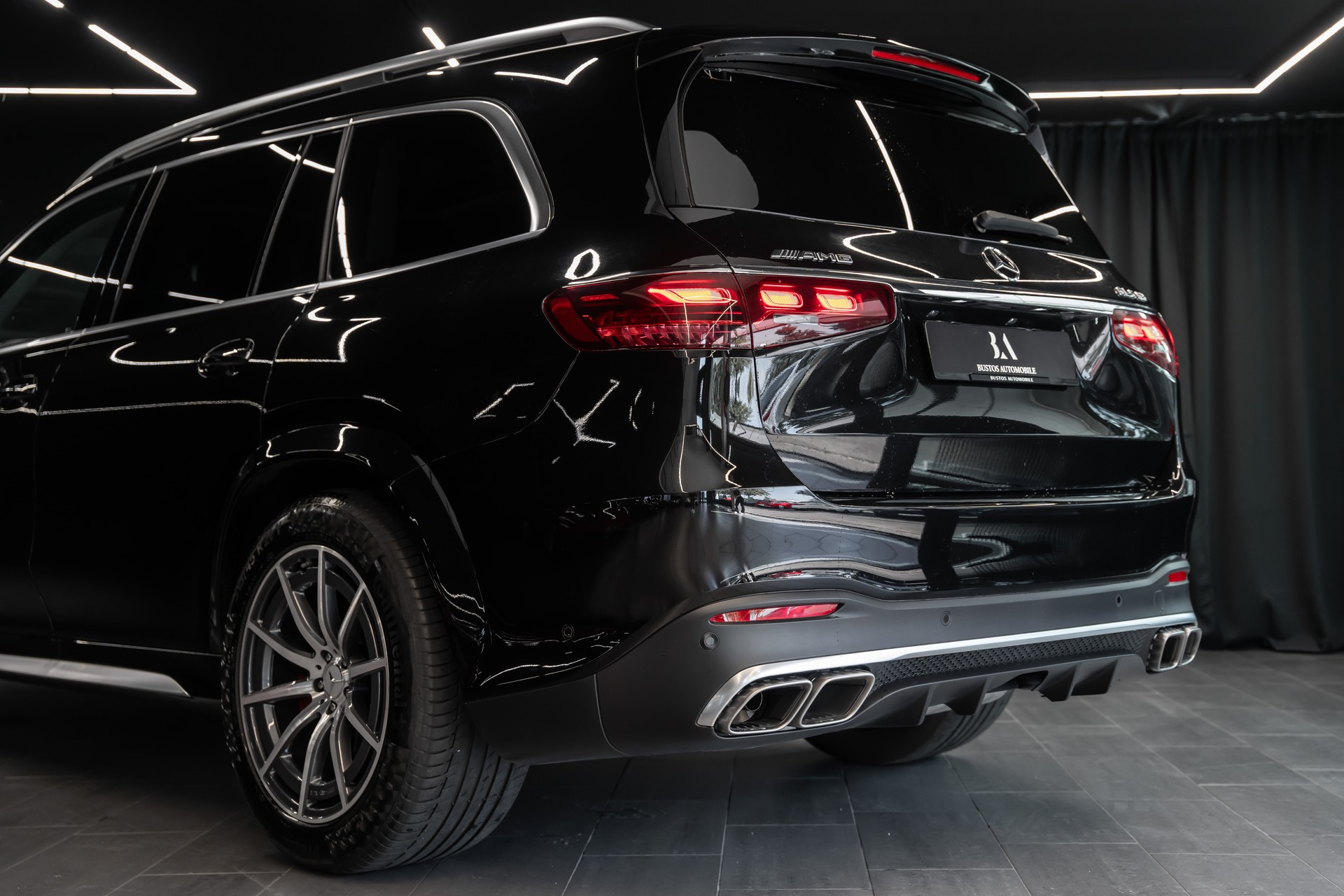 MERCEDES-BENZ GLS 63 AMG 4Matic + 9G-Tronic / Gratis Service-image-7