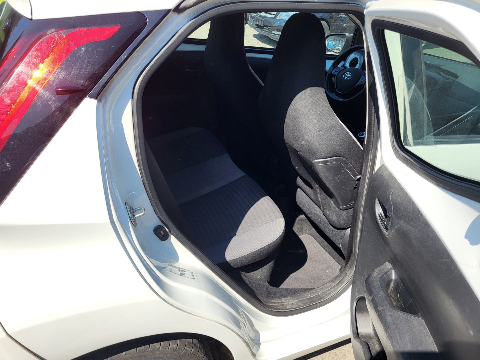 TOYOTA Aygo 1.0 VVT-i Trend-image-5