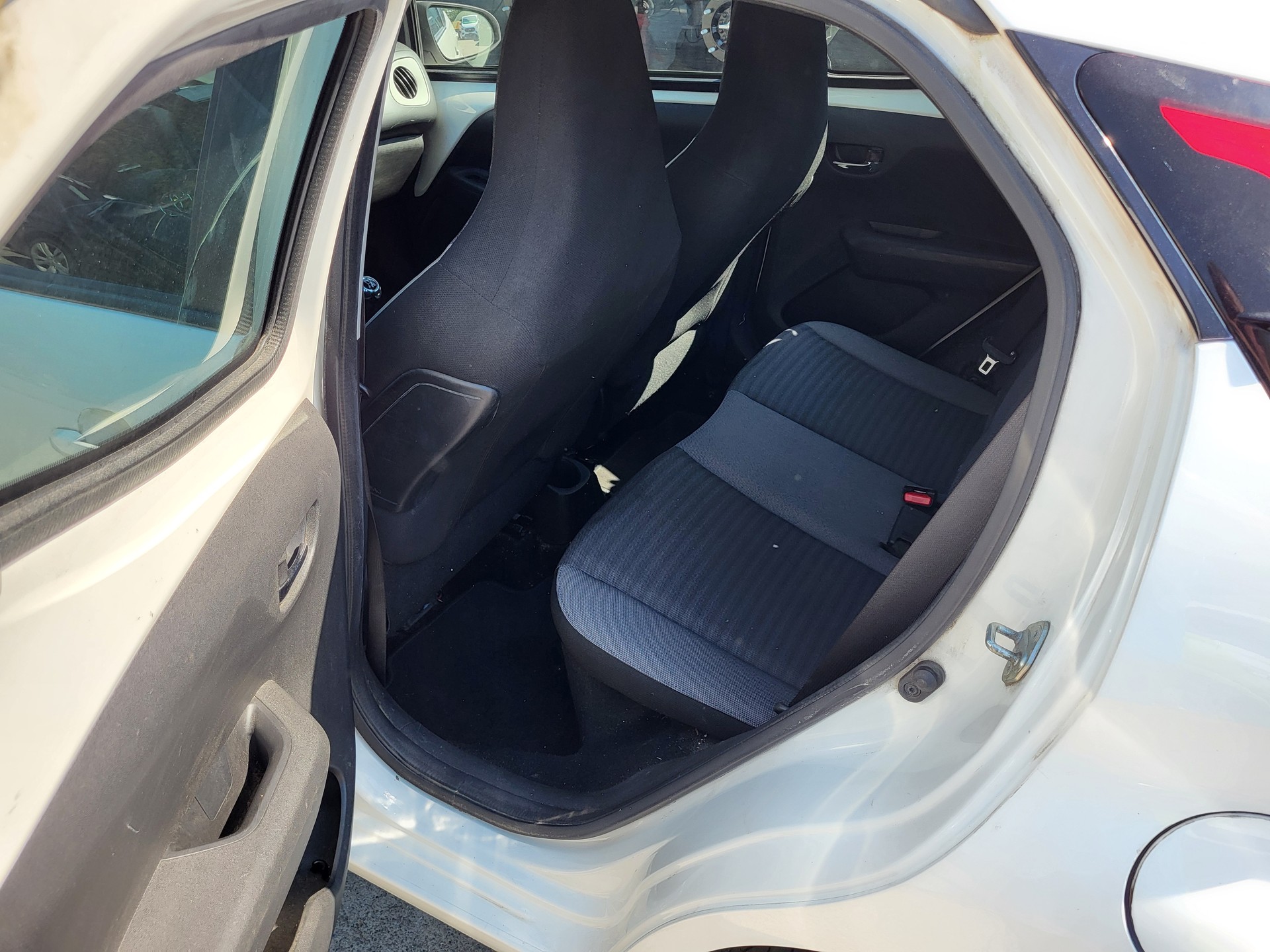 TOYOTA Aygo 1.0 VVT-i Trend-image-12