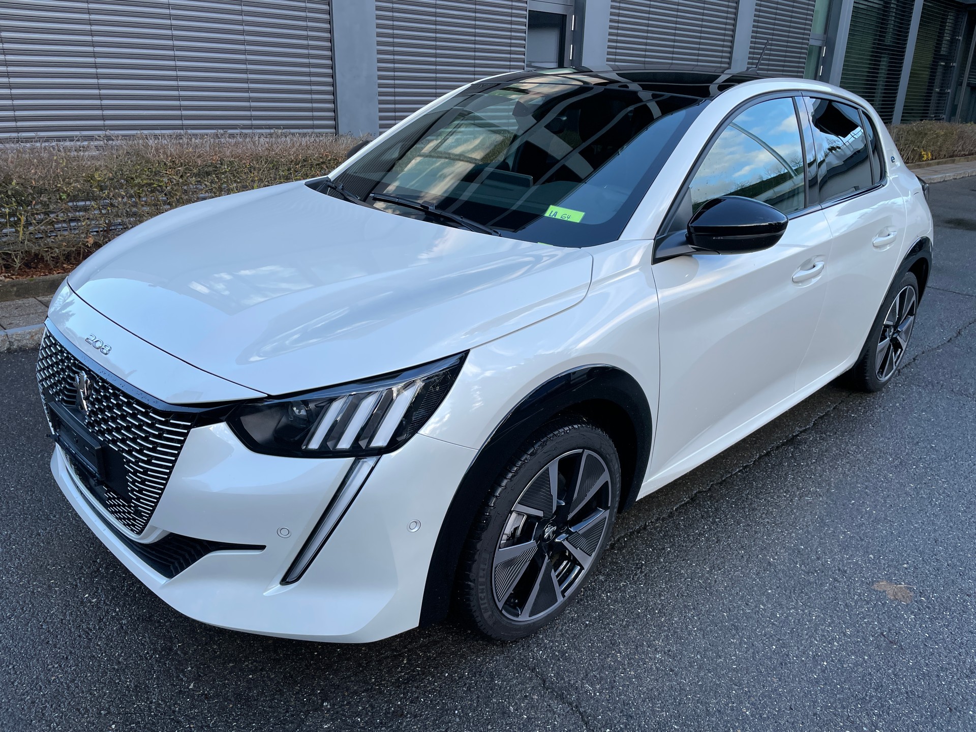 PEUGEOT 208 Elektrik GT Pack 3 Phasen Vollausstattung-image-0
