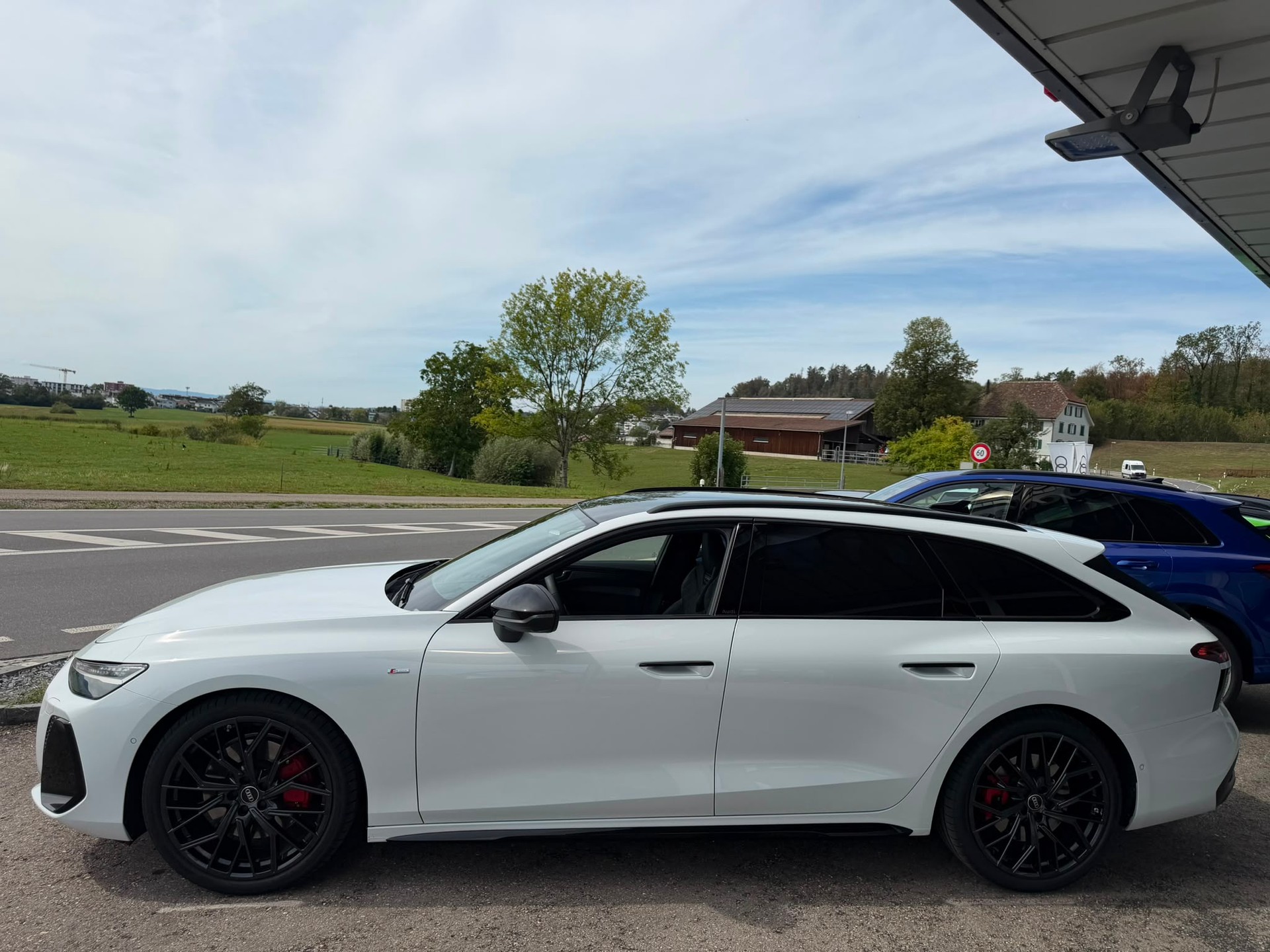 AUDI A6 Avant TFSI quattro 270 kW S tronic-image-5