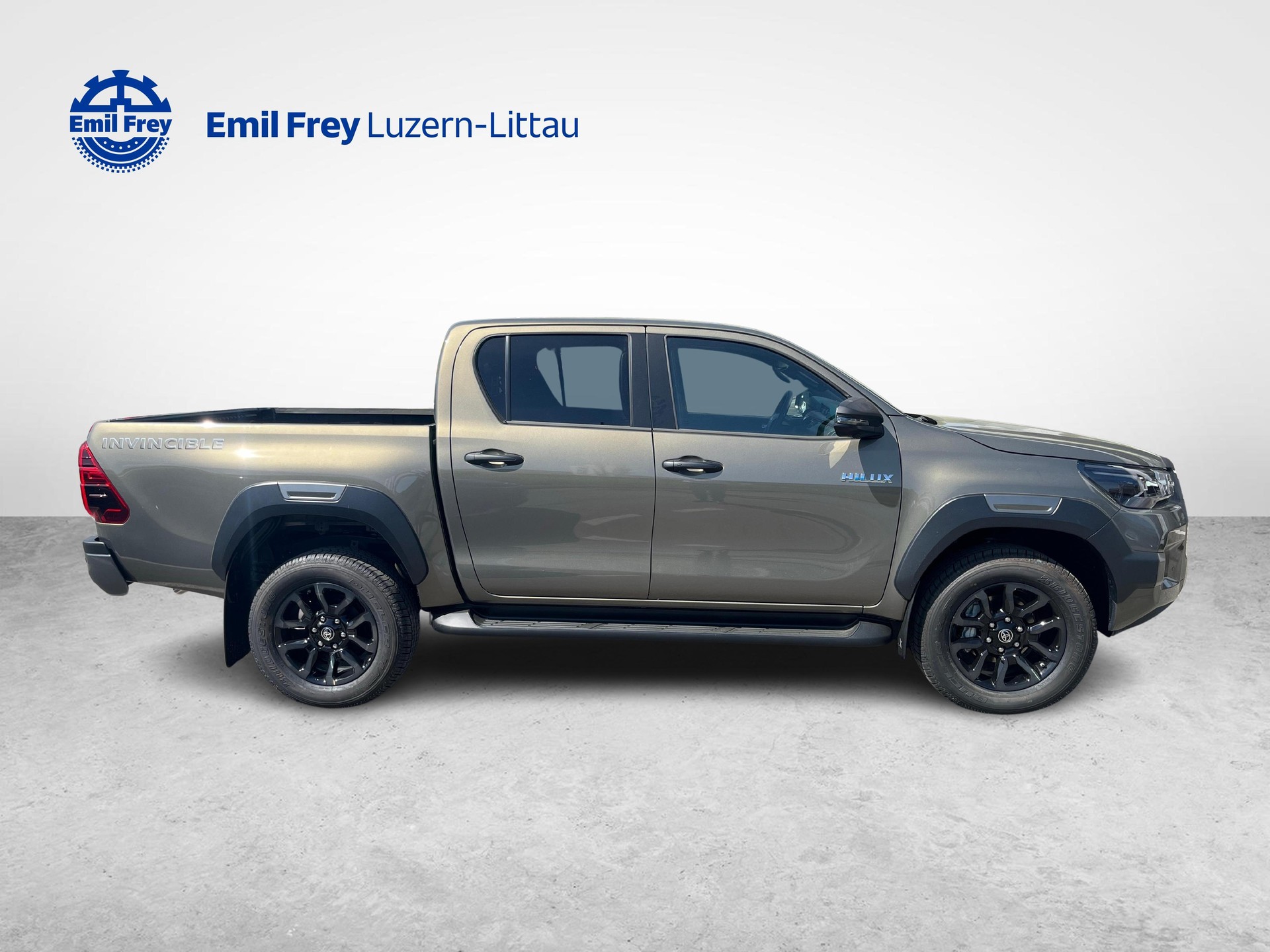 TOYOTA Hilux Double Cab.-Pick-up 2.8 D-4D 204 Invincible MHEV-image-5