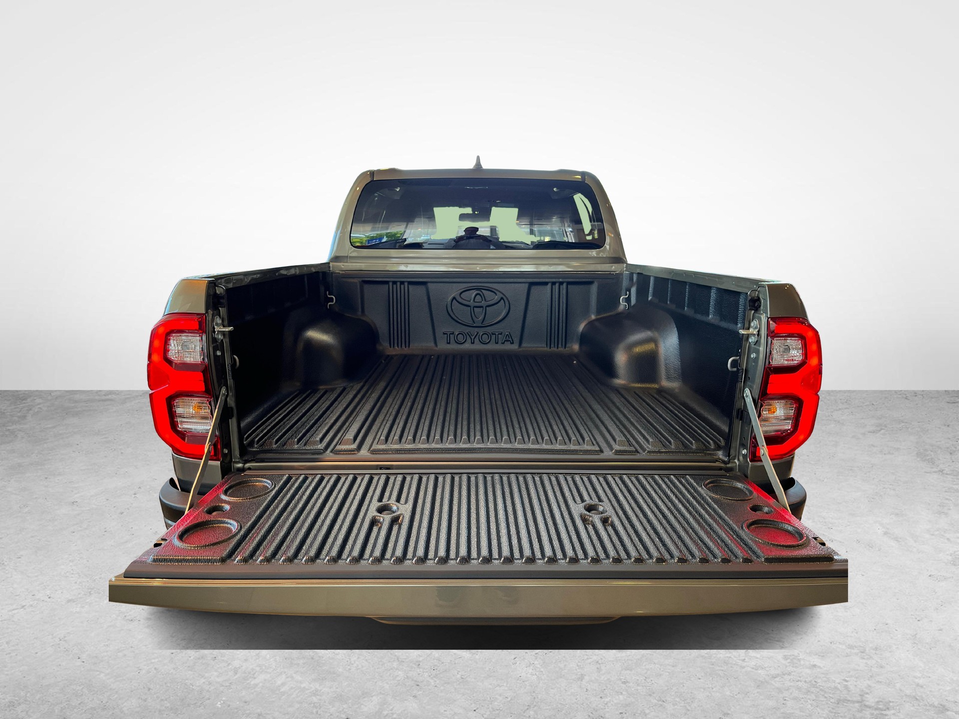 TOYOTA Hilux Double Cab.-Pick-up 2.8 D-4D 204 Invincible MHEV-image-11