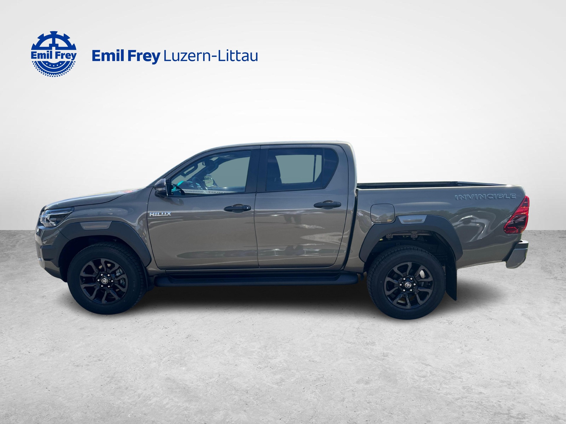 TOYOTA Hilux Double Cab.-Pick-up 2.8 D-4D 204 Invincible MHEV-image-1
