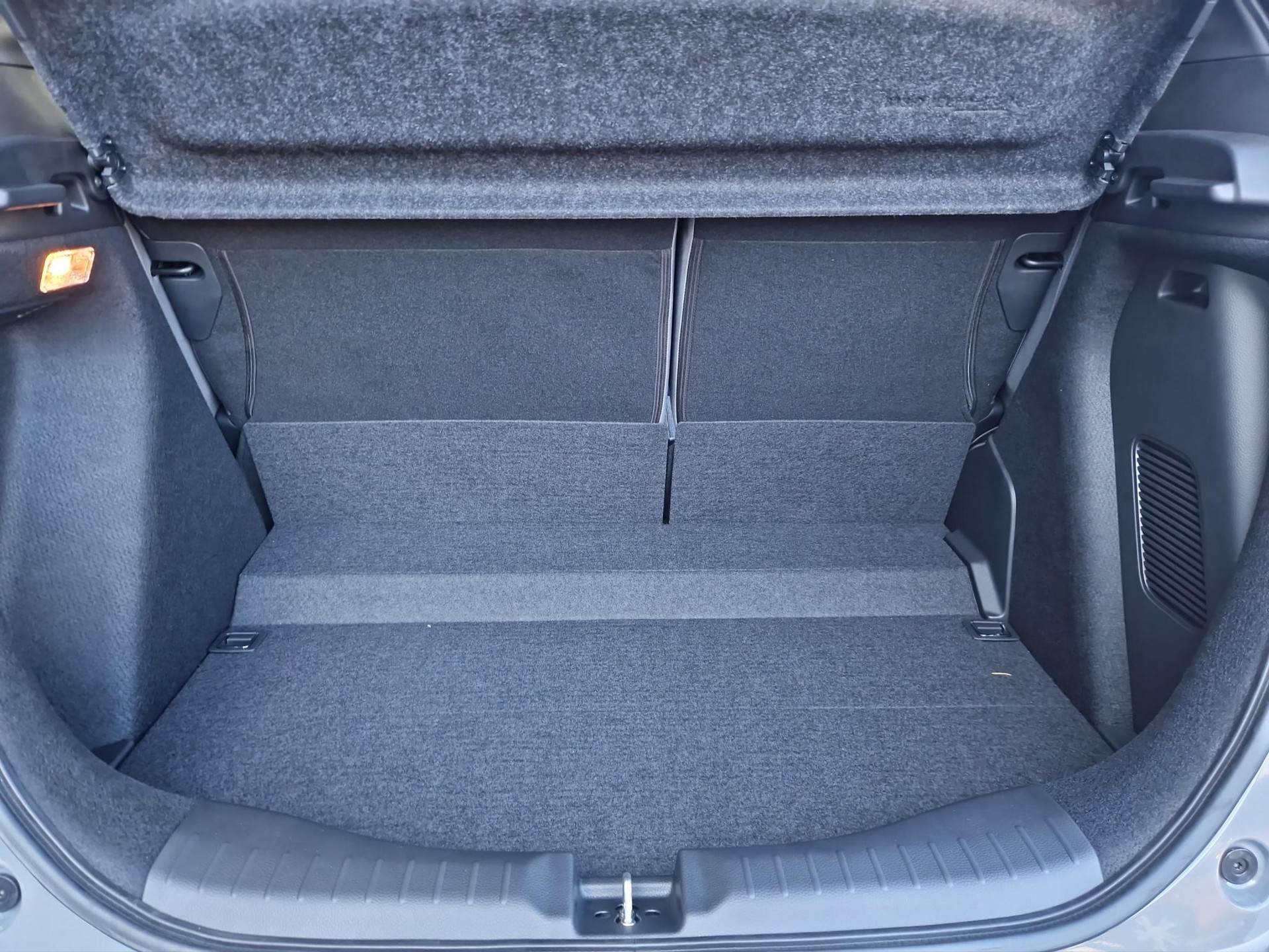 HONDA Jazz 1.5 i-MMD Advance Sport-image-17